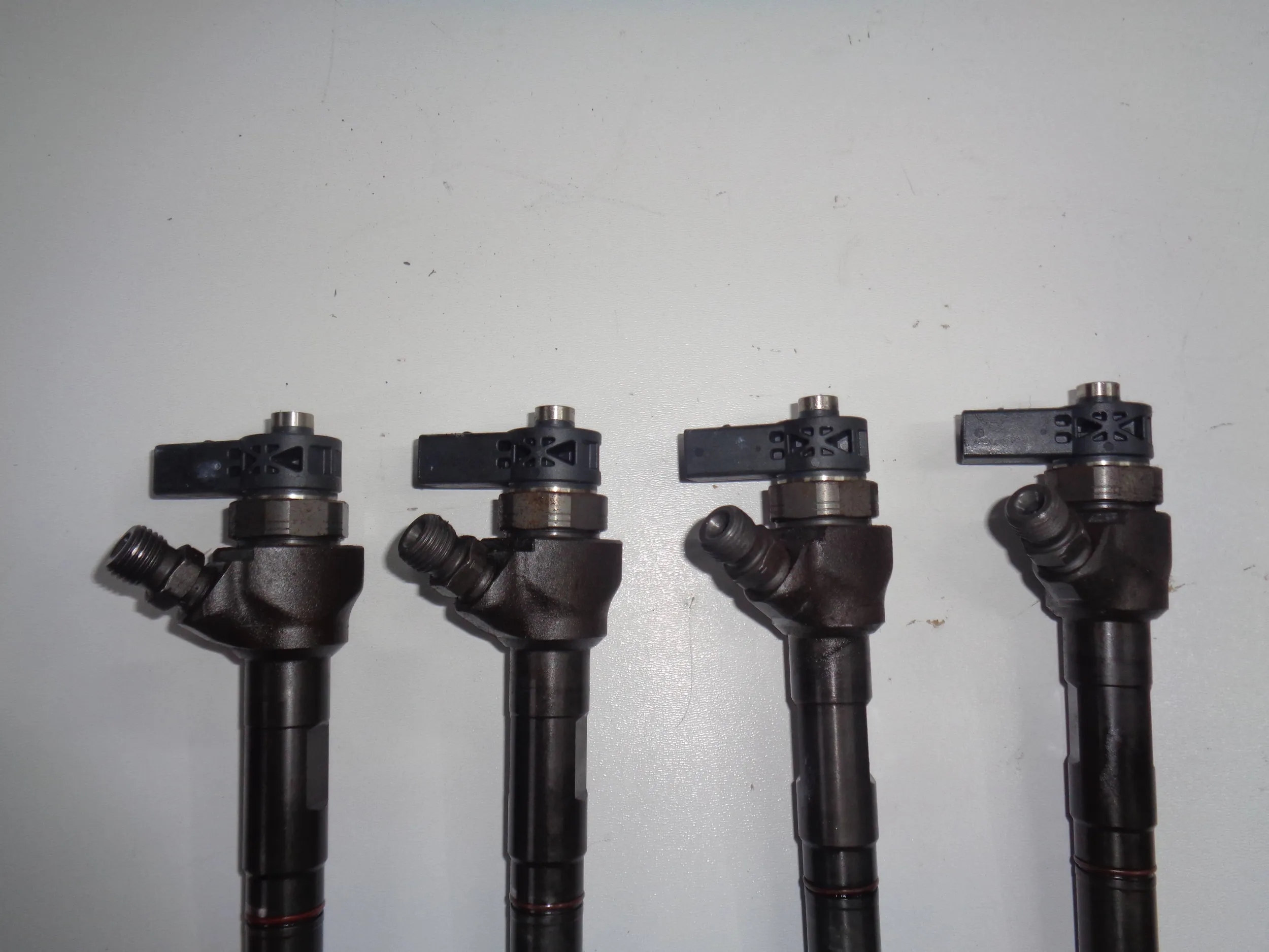 GOLF VII OCTAVIA III AUDI A3 1.6 TDI Einspritzdüse CLH