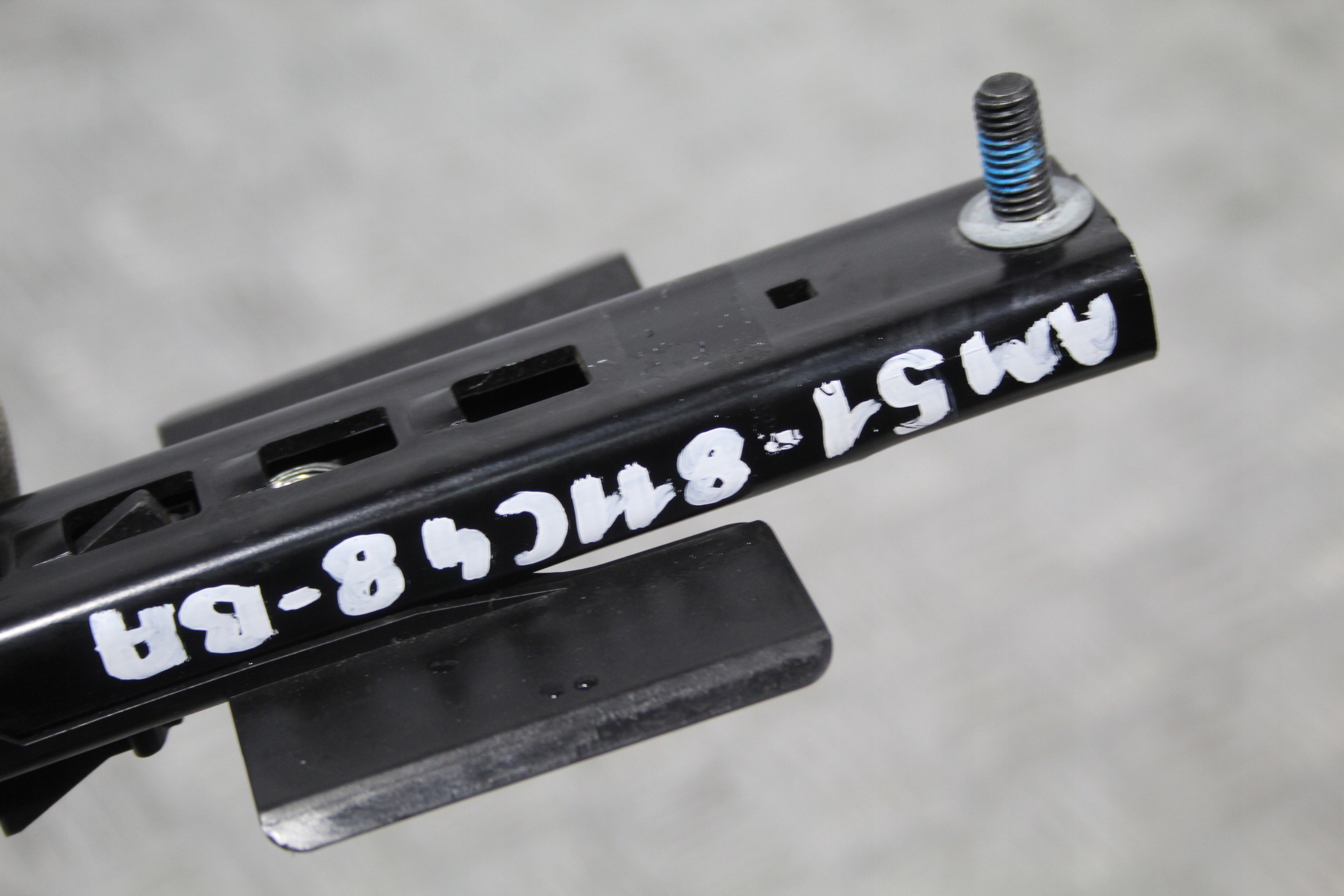 REGULACJA PASOW Sicherheits FORD C-MAX MK2