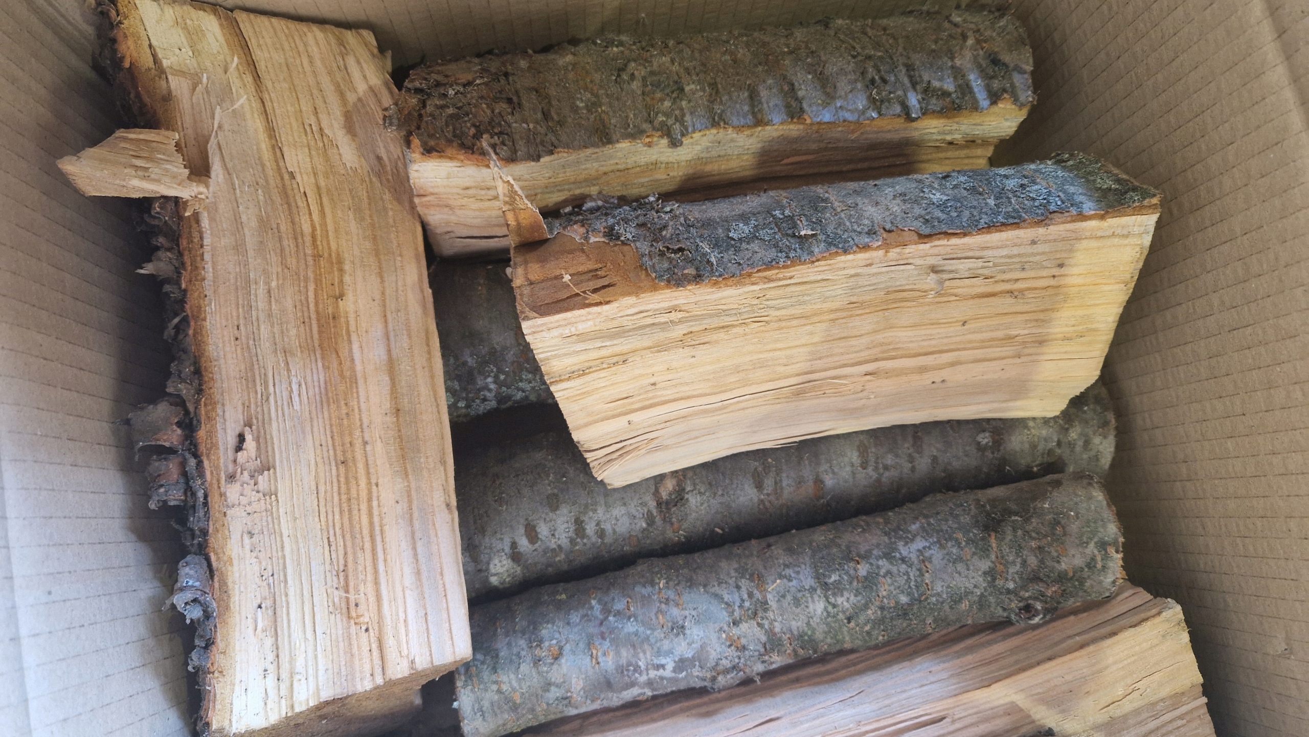 Drewno Czereśniowe Łupane do Wędzenia, paczka 10kg Marka BSD