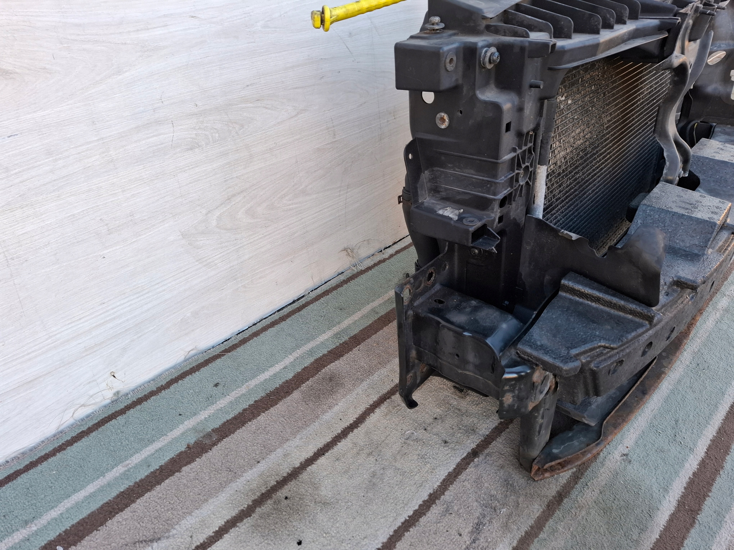 support panel for radiators pillar front sider VW TIGUAN and LIFT 5N 2.0 TDI radiator