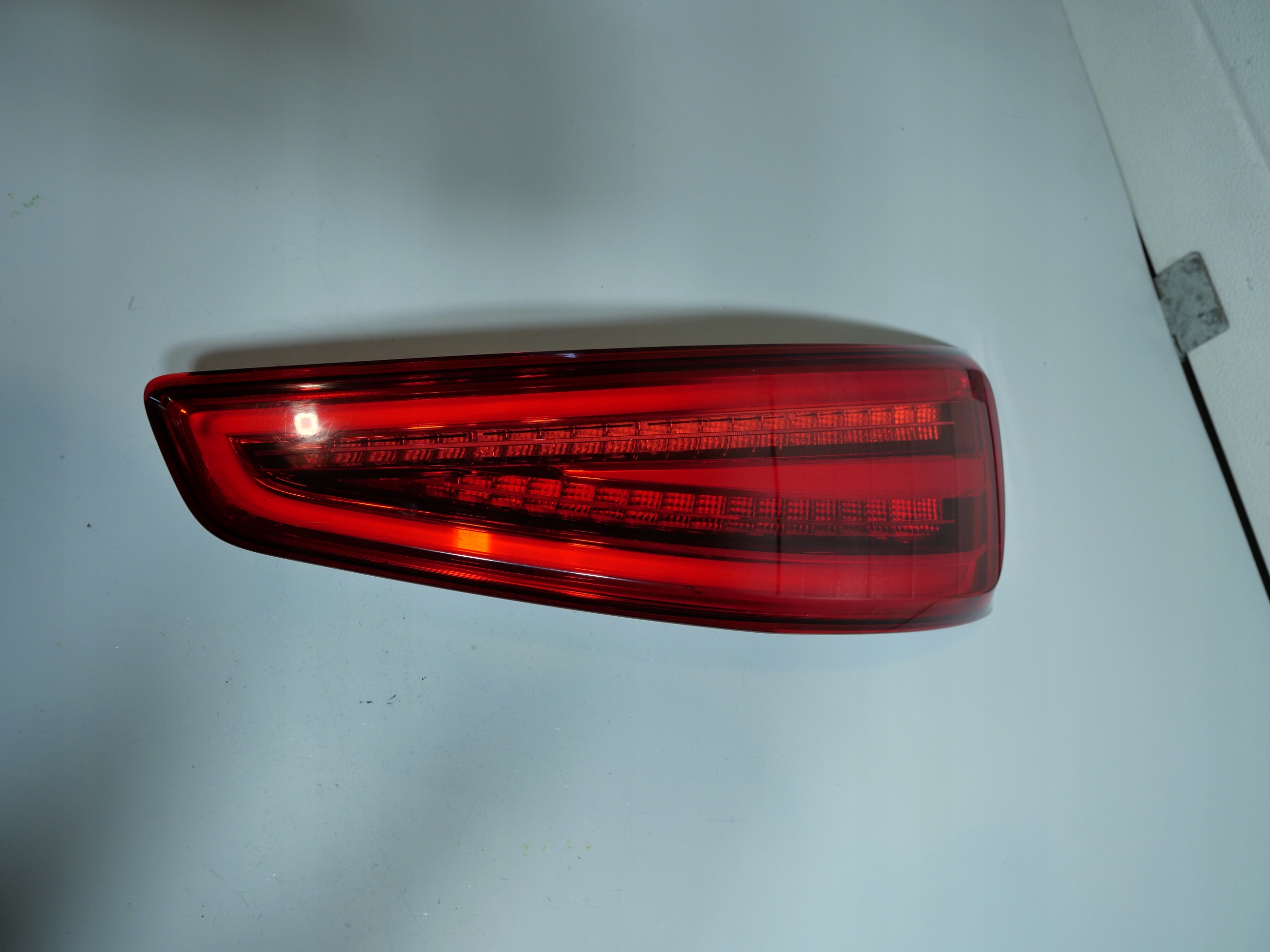 AUDI Q3 8U light right rear part rear LED 8U0945094A