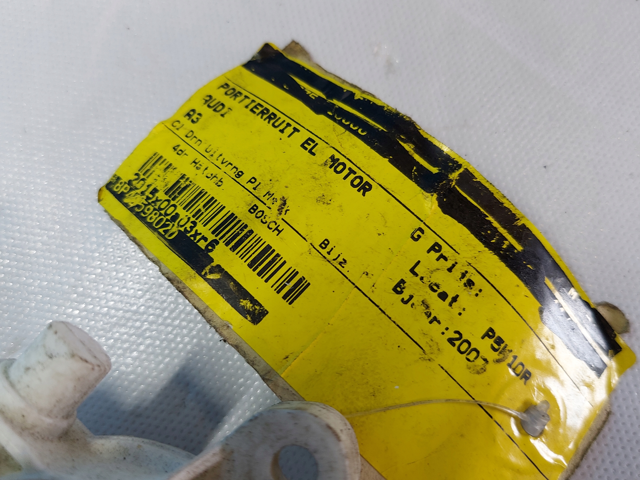 engine lifting windows A3 8P 8P4959802D right rear part