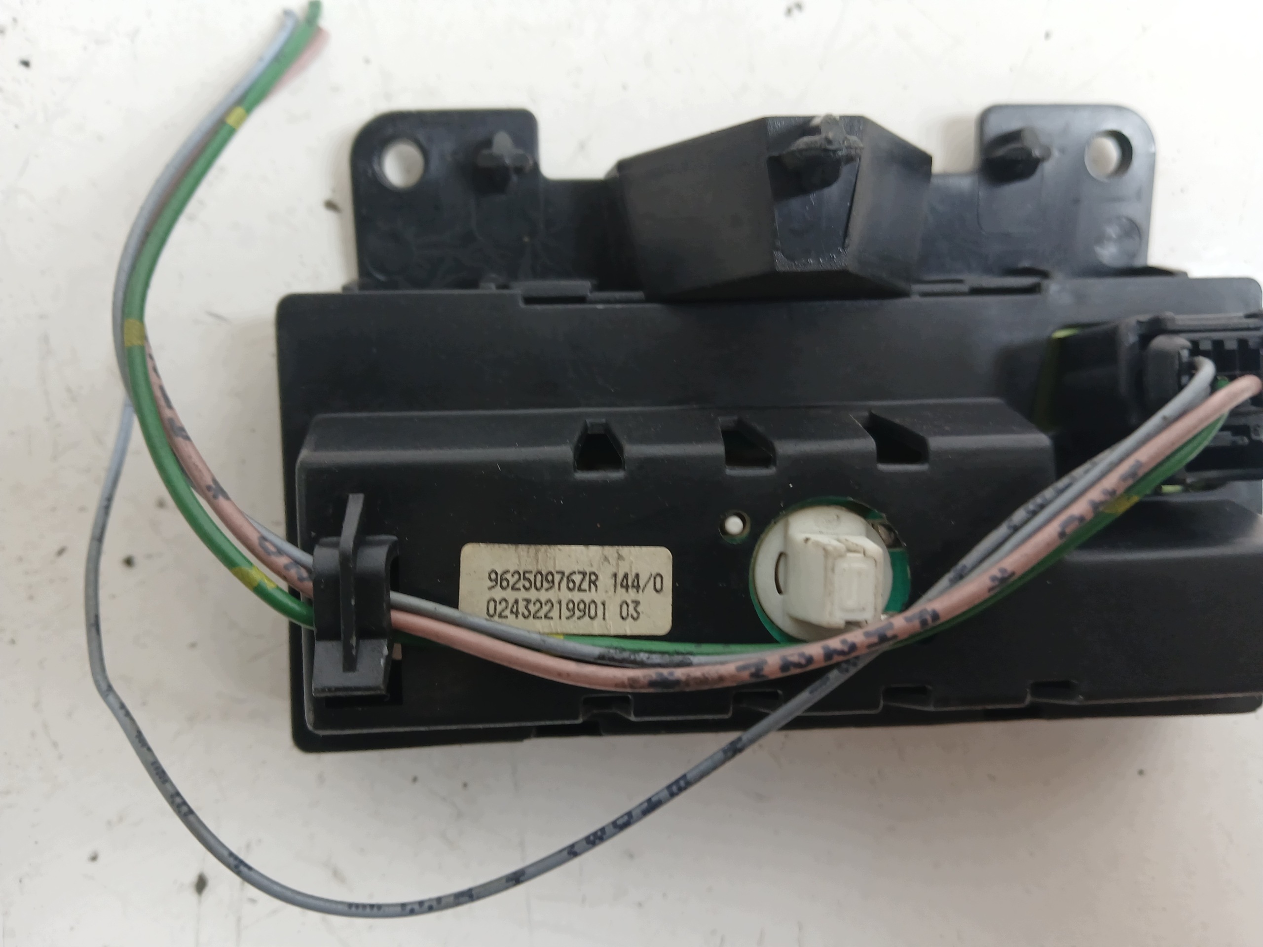 PEUGEOT 206 display clock 96250976ZR