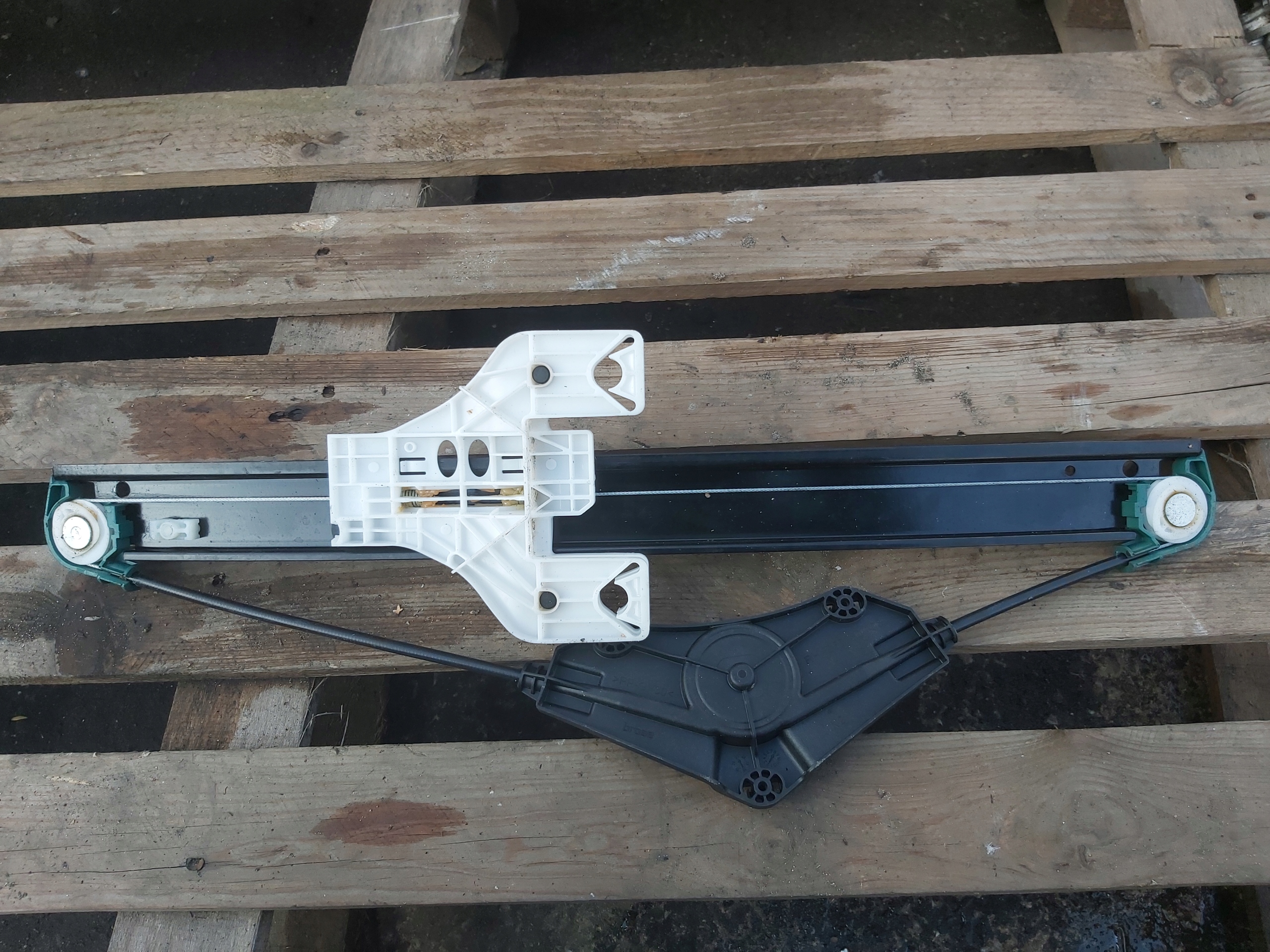 mechanism window regulator Audi A6 C8 right rear part 4K0839462