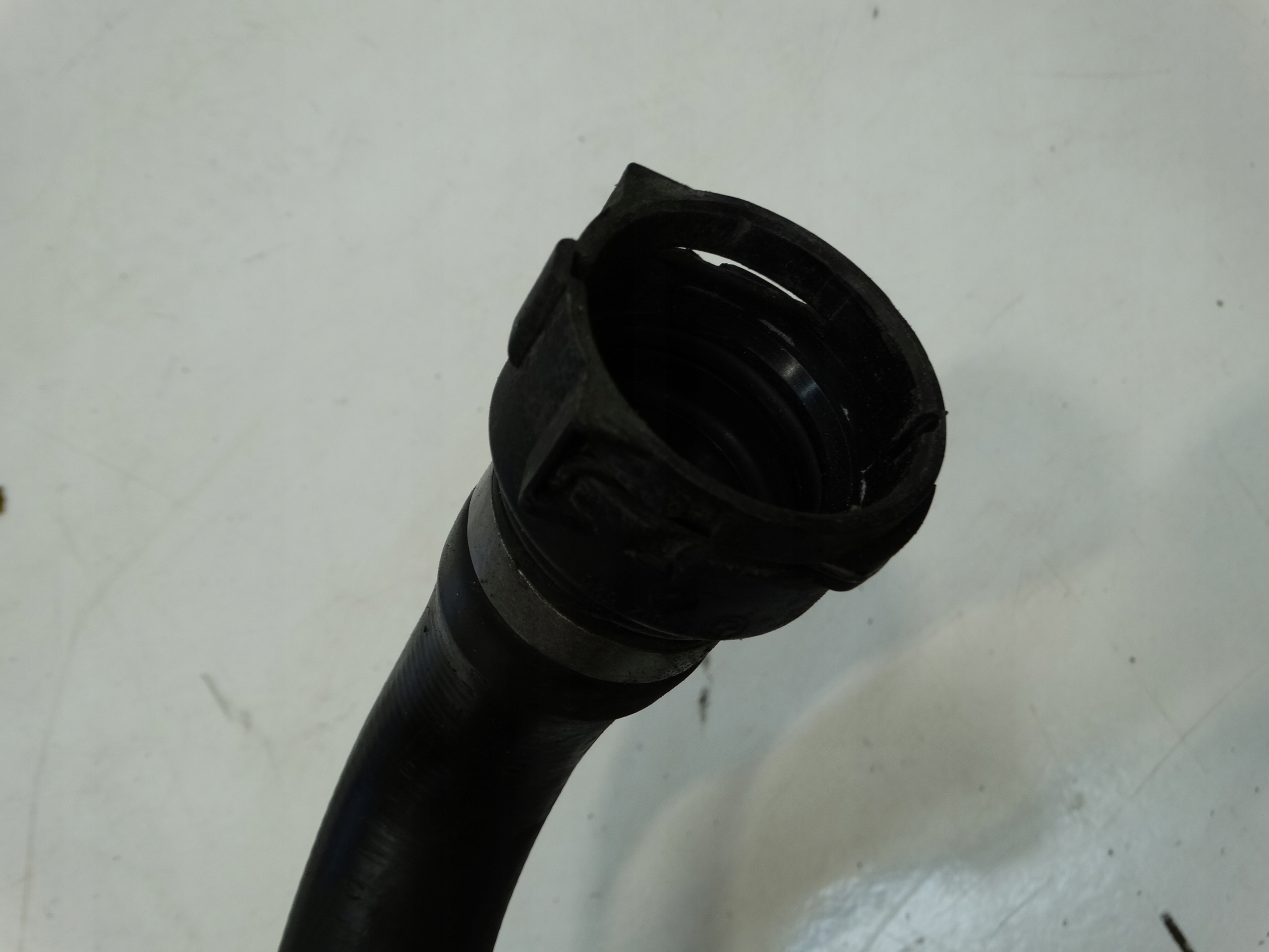 crijevo prijenos cijev vode BMW 1 F20 2013R. 7811129-04