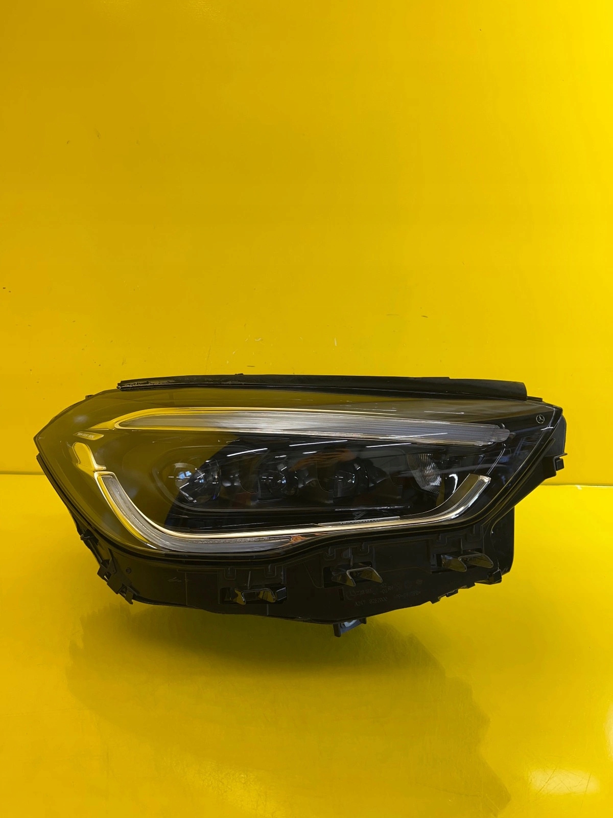 light right Mercedes GLA W247 MultiBeam A2479065006