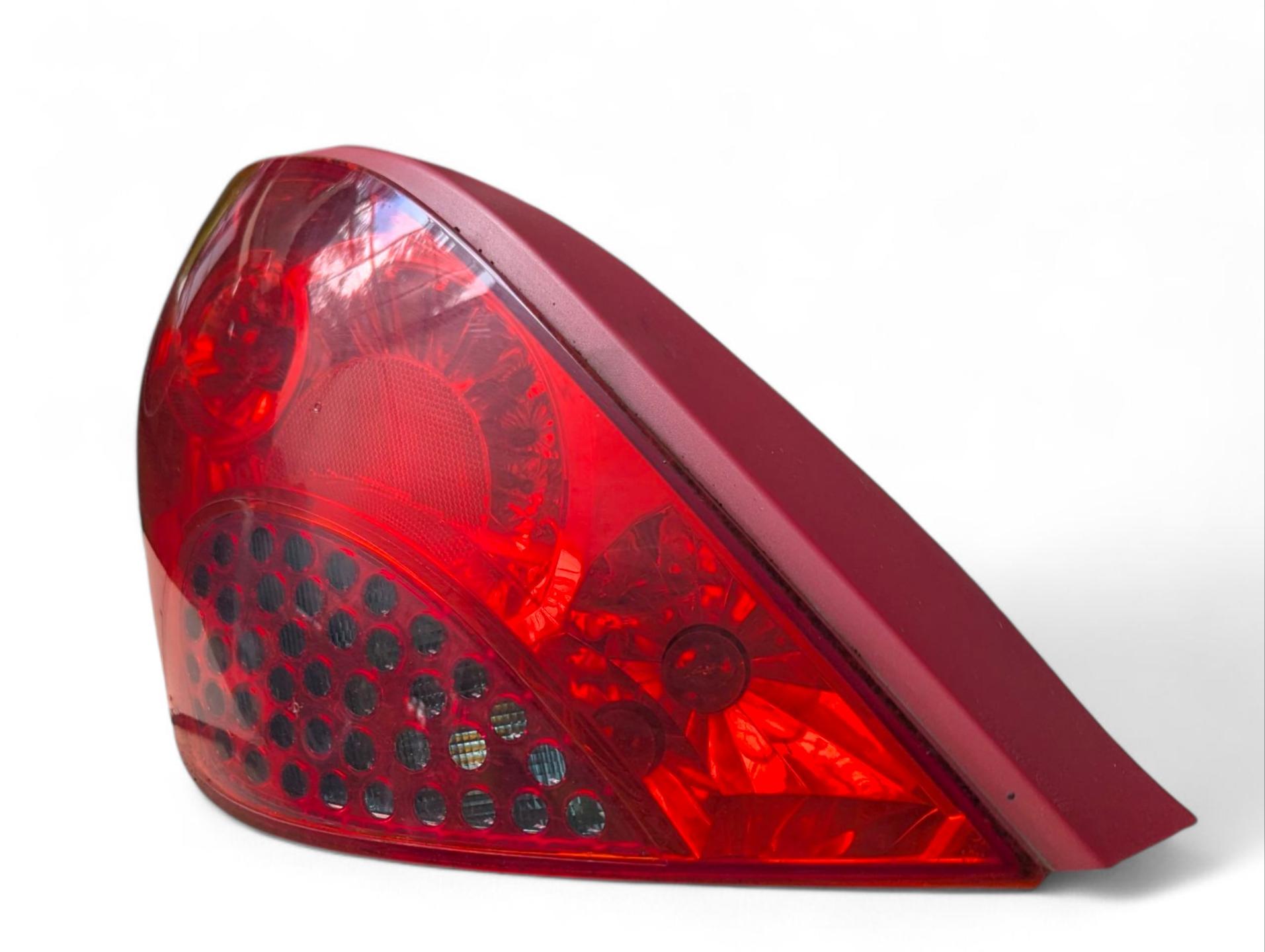 light rear left side Peugeot 207 CC 2009 9680231380