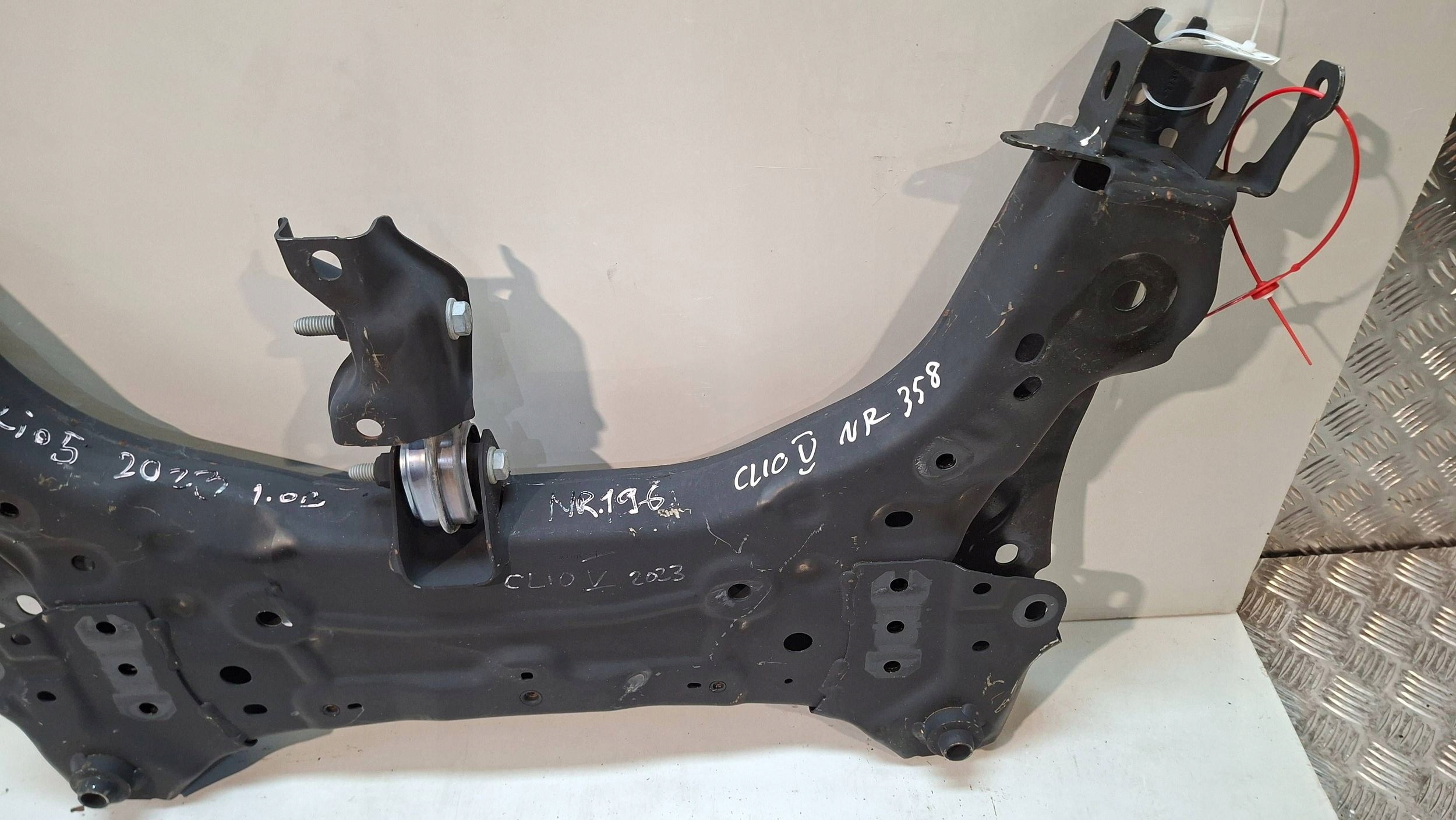 axle beam front 544017562R RENAULT CLIO V 2019