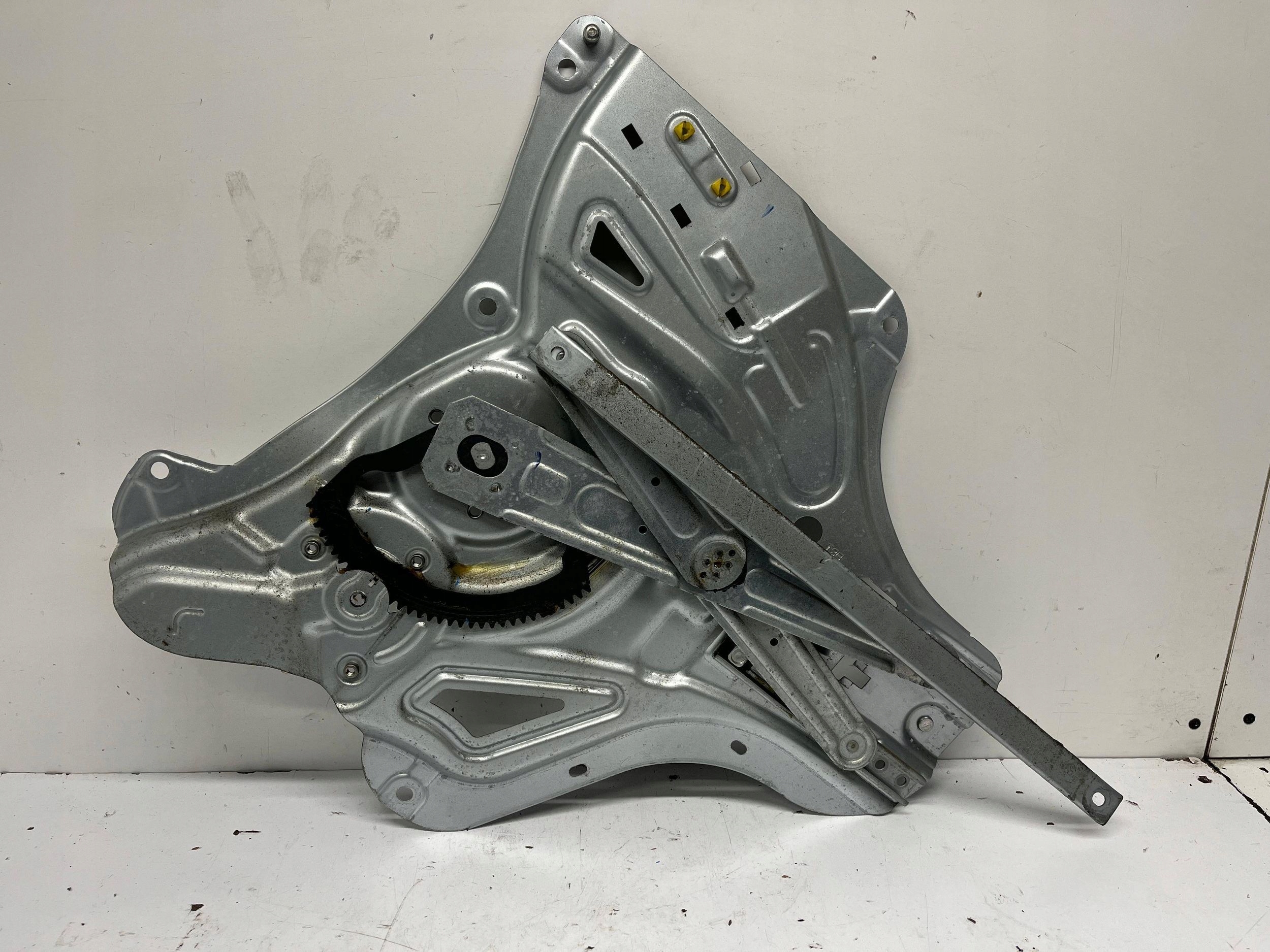 HYUNDAI IX35 window regulator left front 81310-2Y010