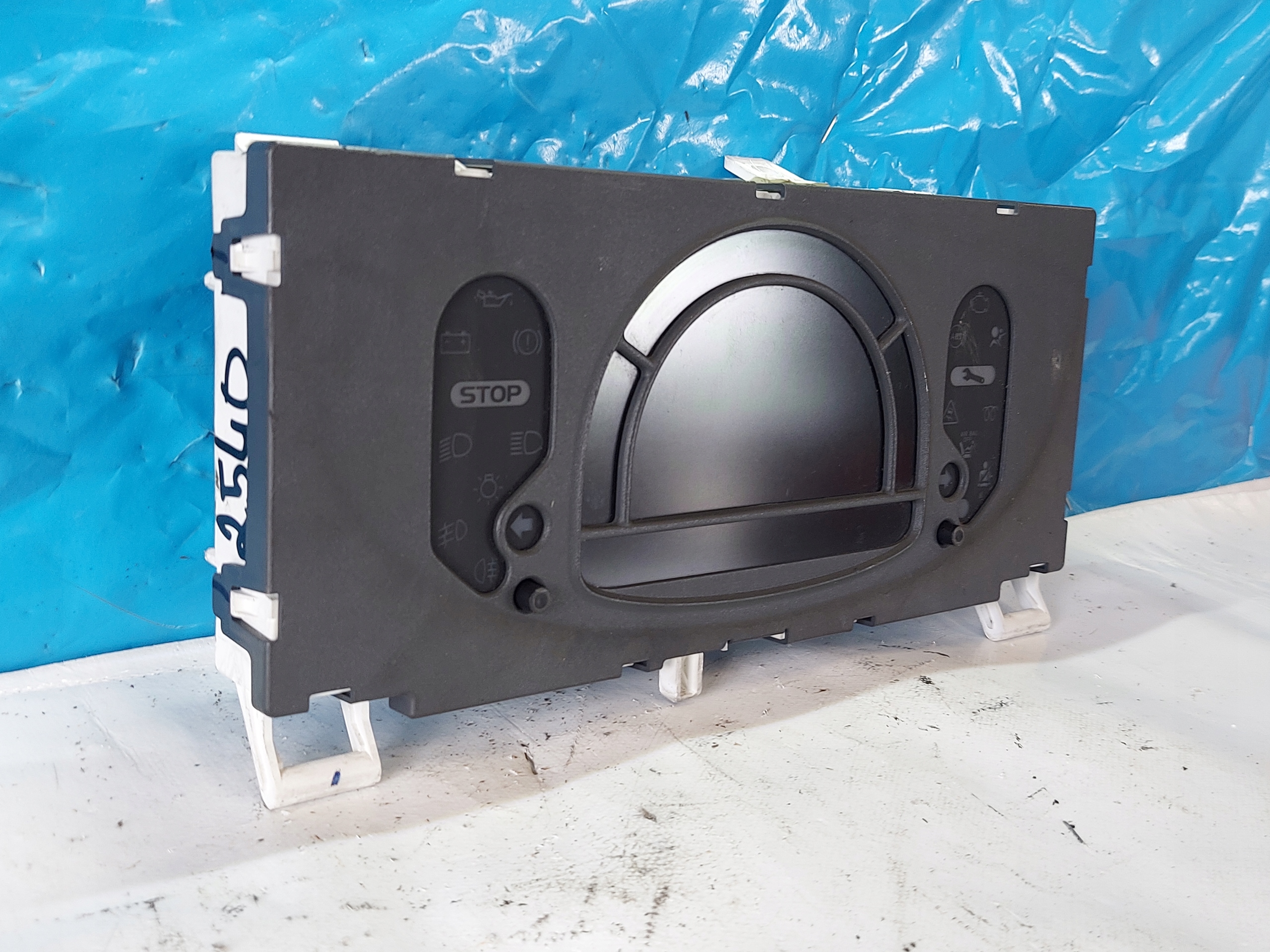 dials clock RENAULT MODUS 1.5 DCI P8200418023D