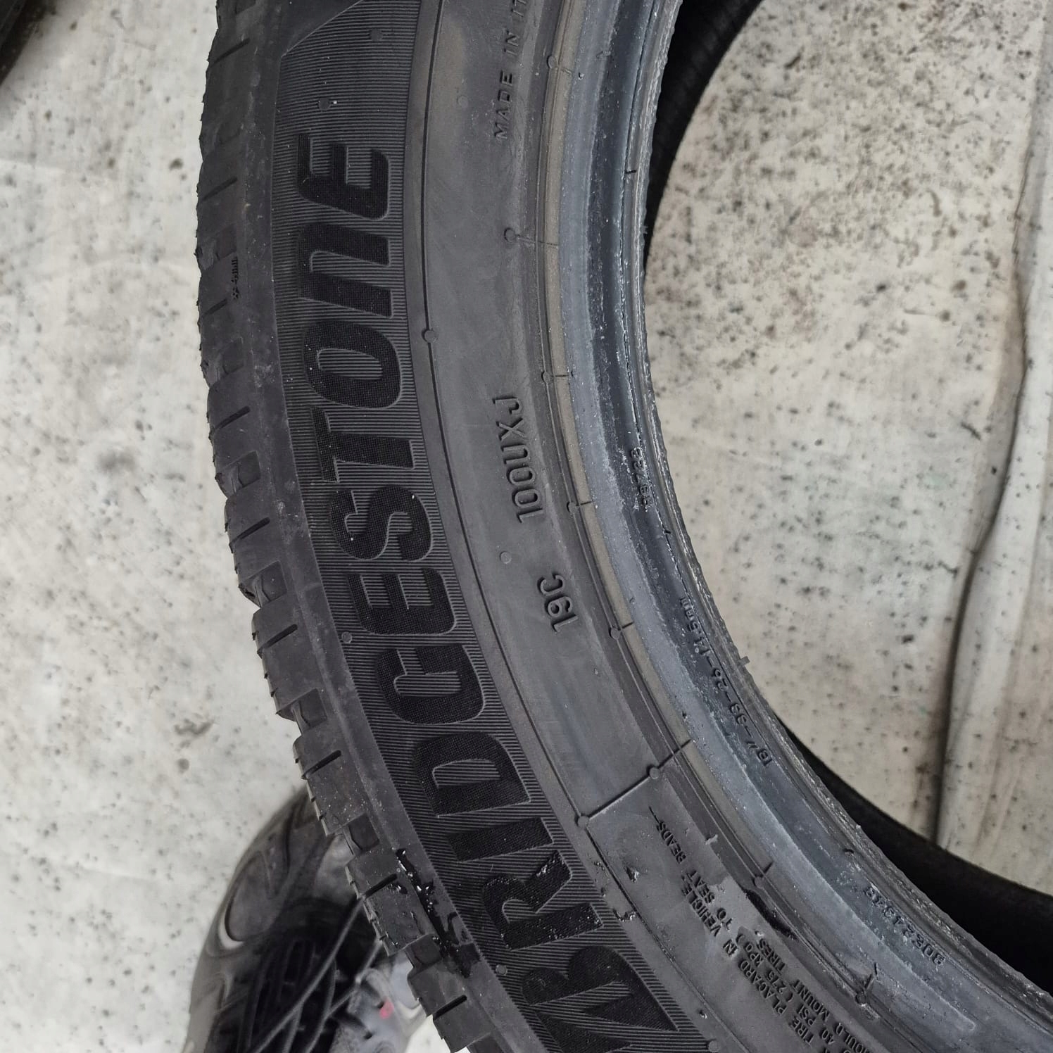 BRIDGESTONE BLIZZAK ROTATION tyres winter 235/55R18