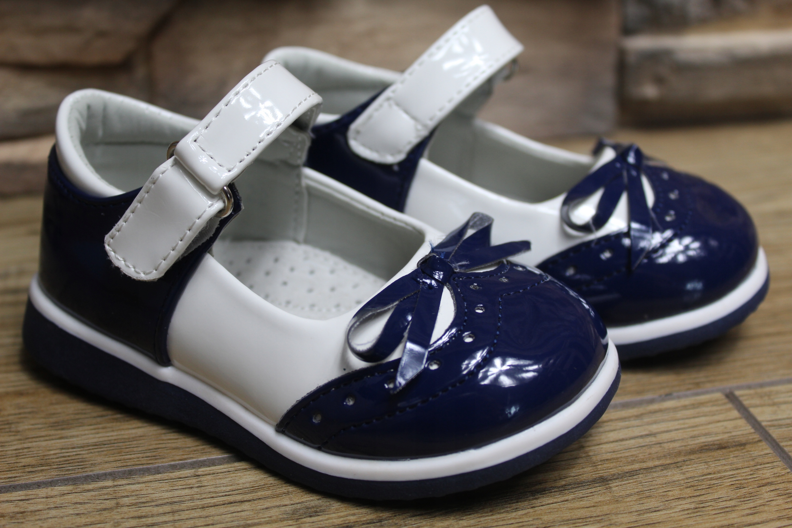 BALERINKI, PANTOFELKI ROZ. 22 Marka Bessky