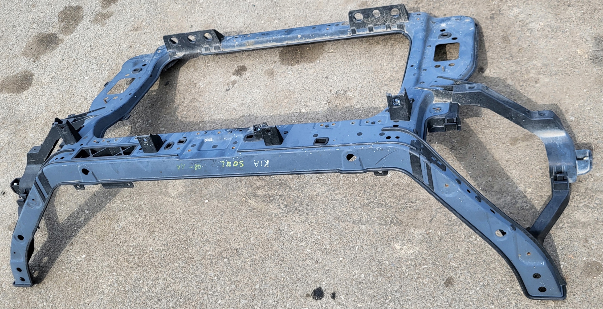 front body wall pillar iron front KIA SOUL 1 and OE EU
