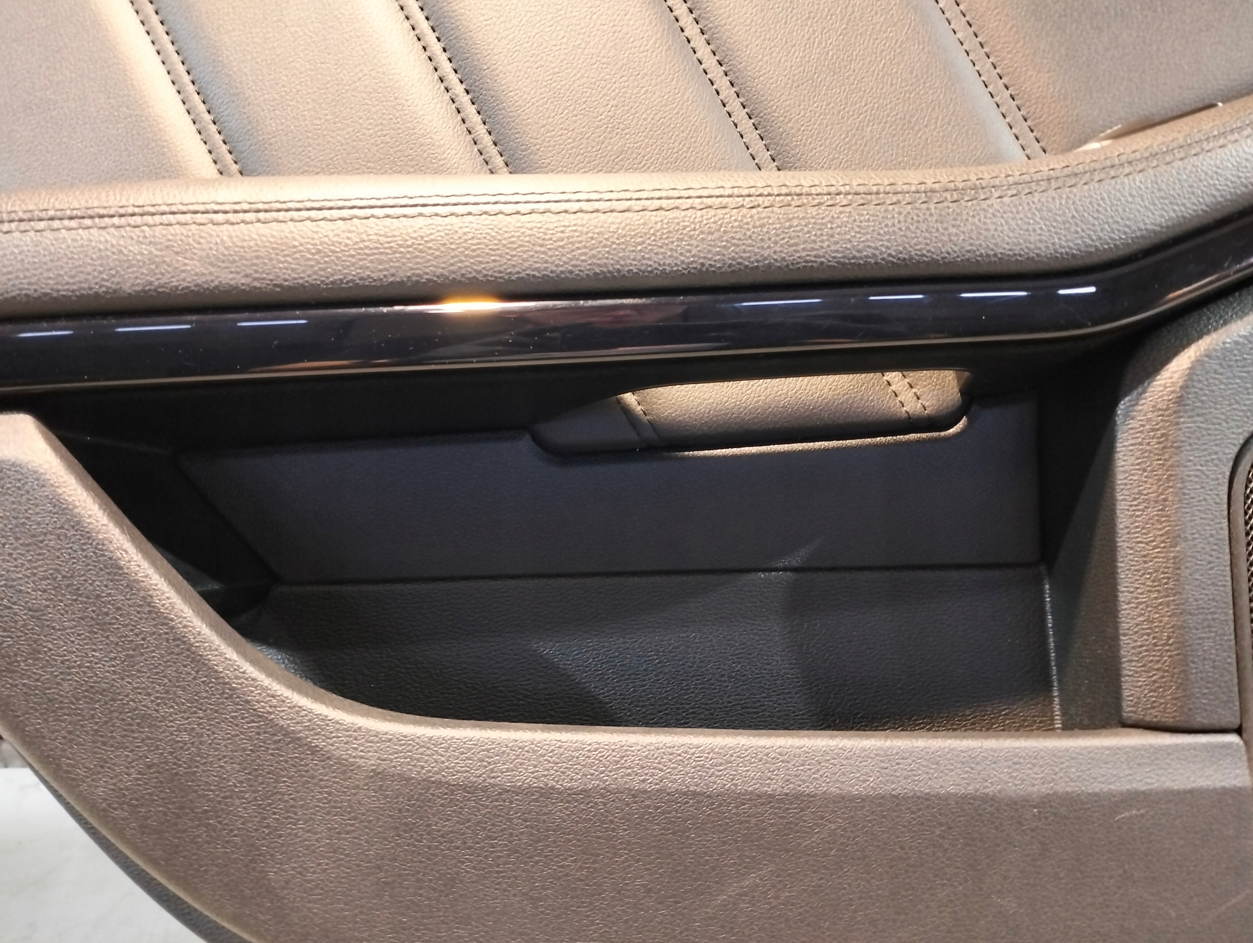 side door left rear part MERCEDES W212 E220 2013r JC1698580