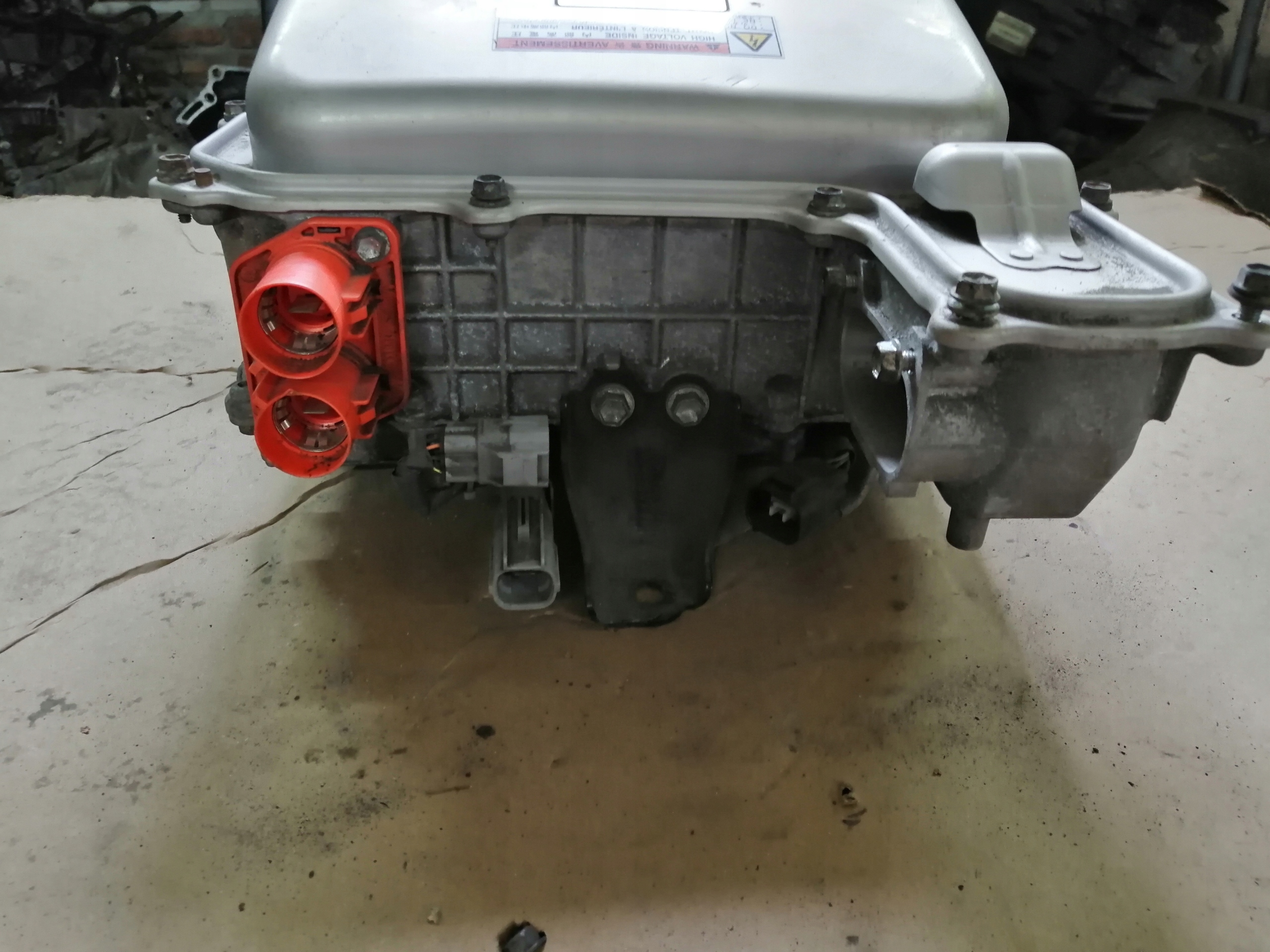 INWERTER PRZETWORNICA G9200-47121 TOYOTA PRIUS II Jakość części (zgodnie z GVO) O - oryginał z logo producenta pojazdu (OE)