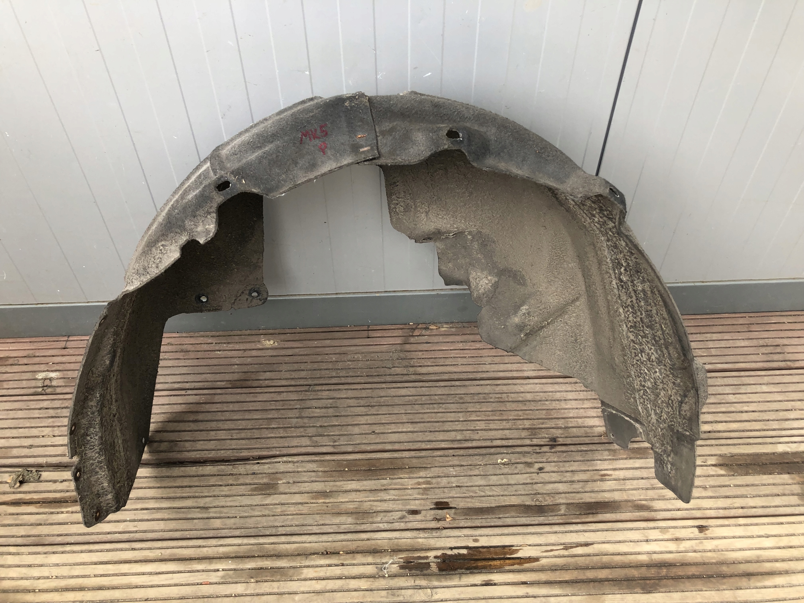FORD MONDEO MK5 KOMBI mudguard right rear part