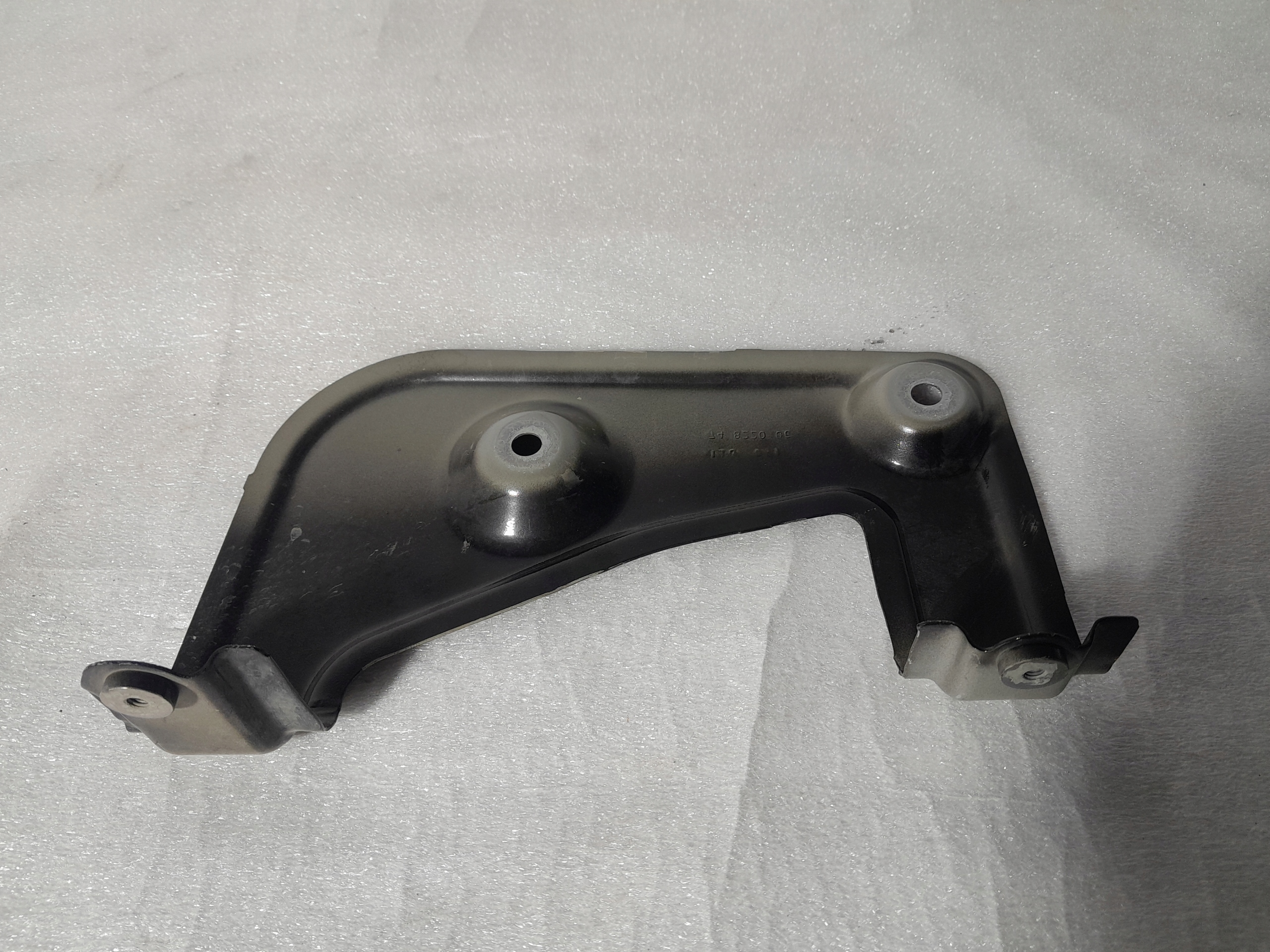 BMW X6 G06 Poignée Support plaque Aile Droite 7418220