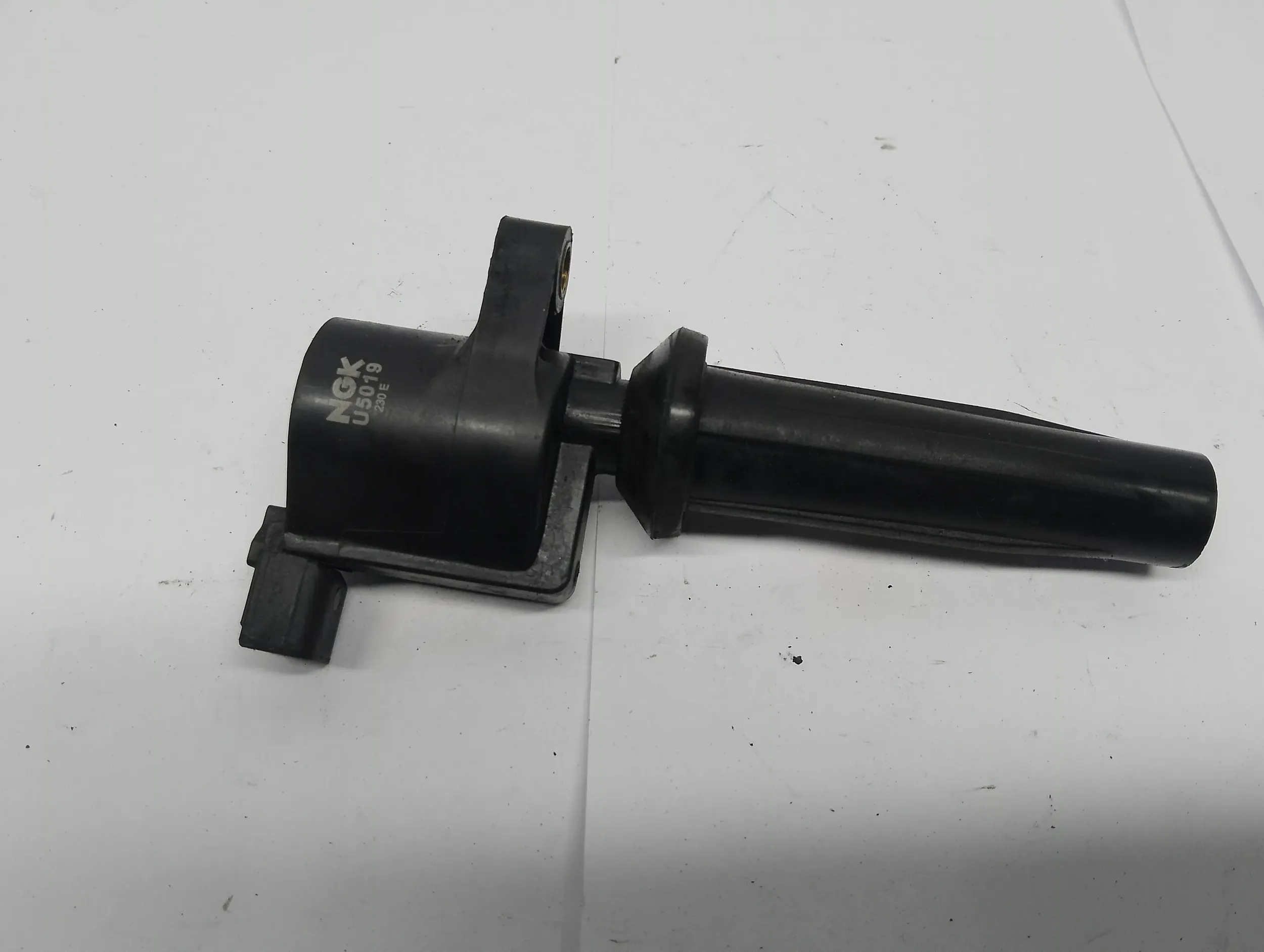 coil ignition NGK 2 piny Ford U5019