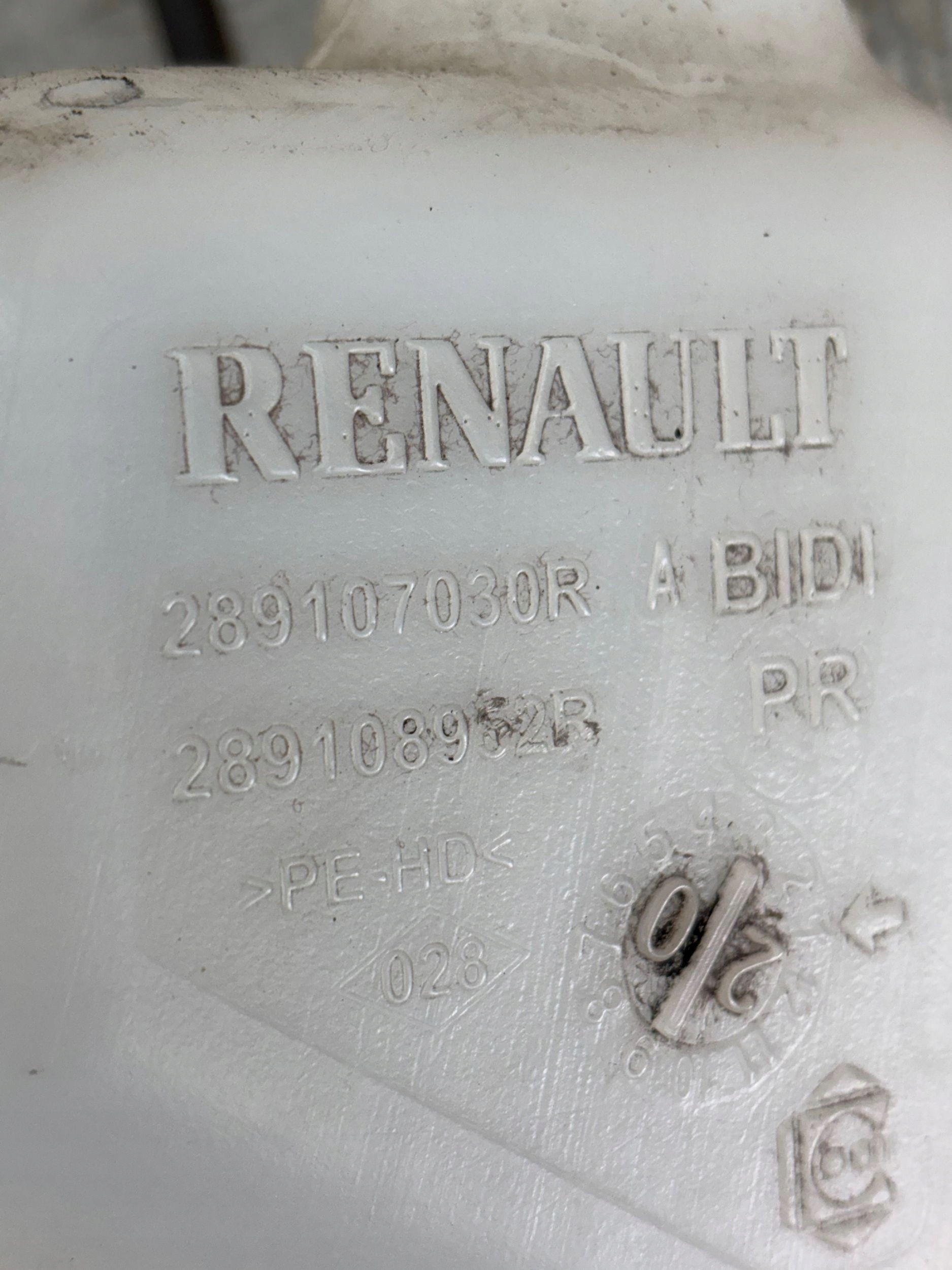washer fluid tank RENAULT ZOE