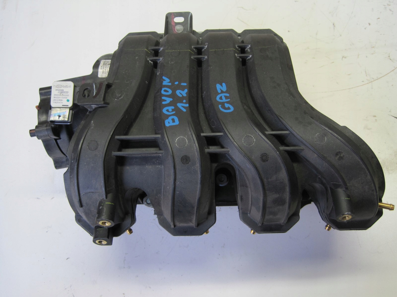 intake manifold HYUNDAI BAYON GAZ 28300-08050