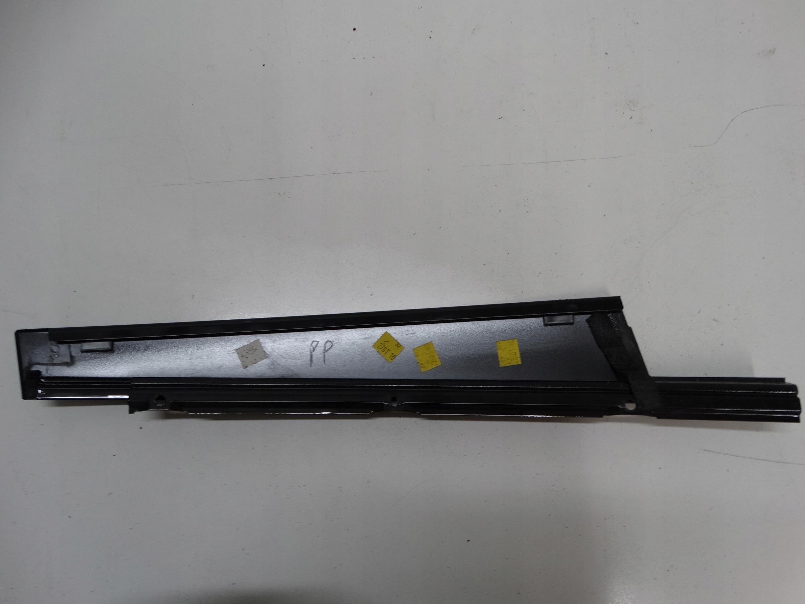 moulding pillar door right front RENAULT LAGUNA III