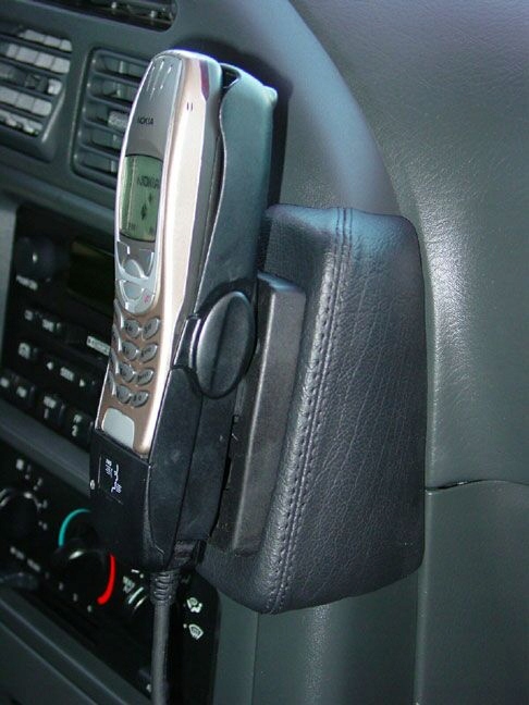 Držák na telefon Kuda Nissan Quest od roku 2002