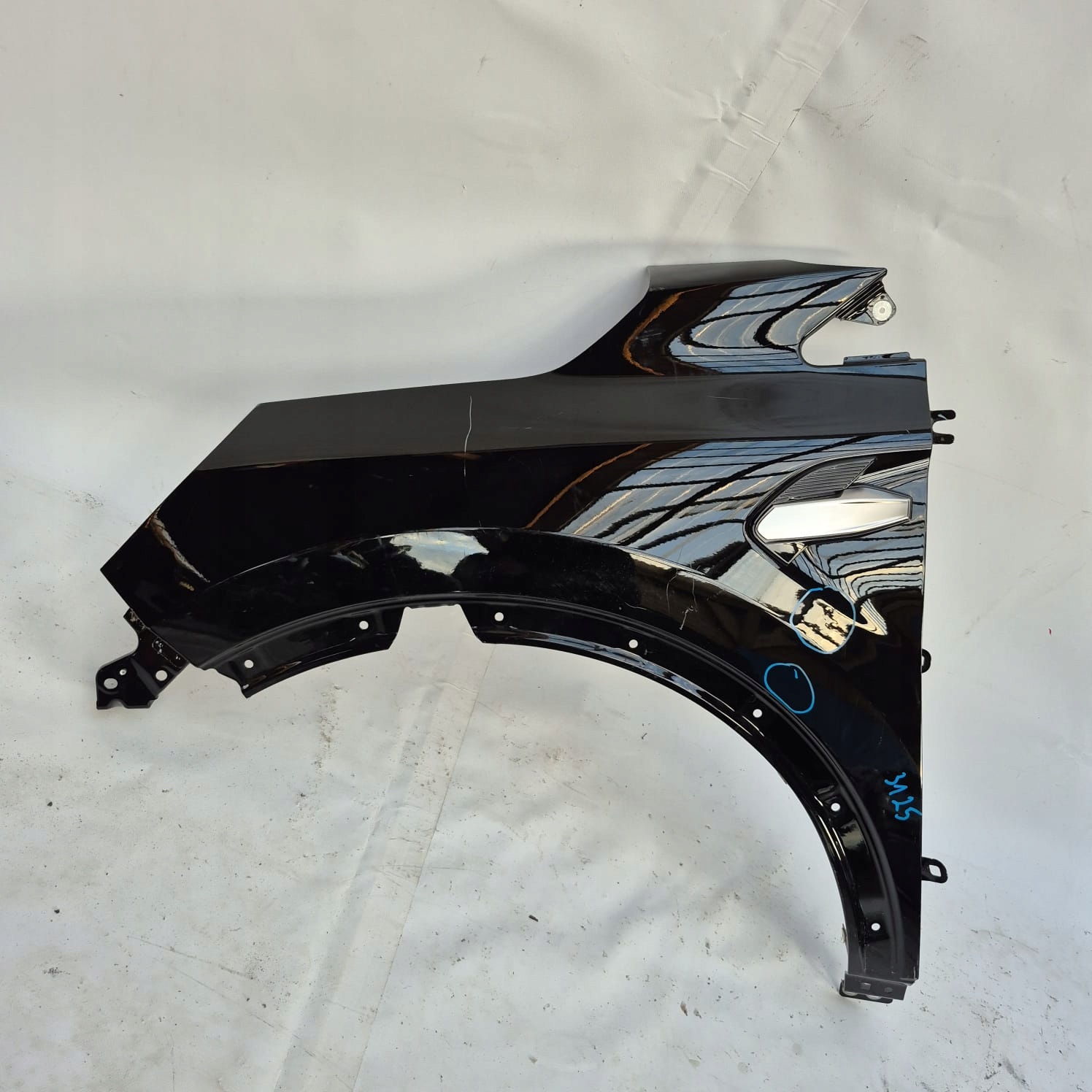RENAULT CAPTUR II 2 LIFT 24-> fender front front left