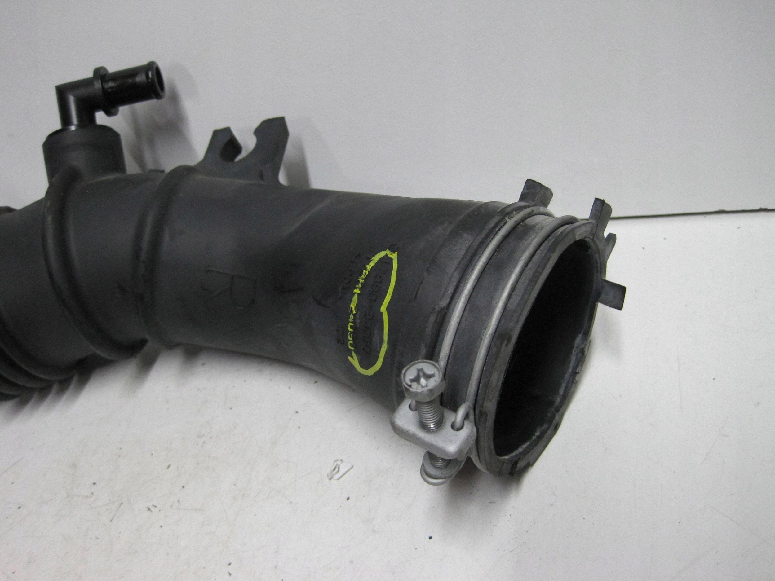 pipe intake TOYOTA COROLLA CROSS 2,0HYB 17880-24050