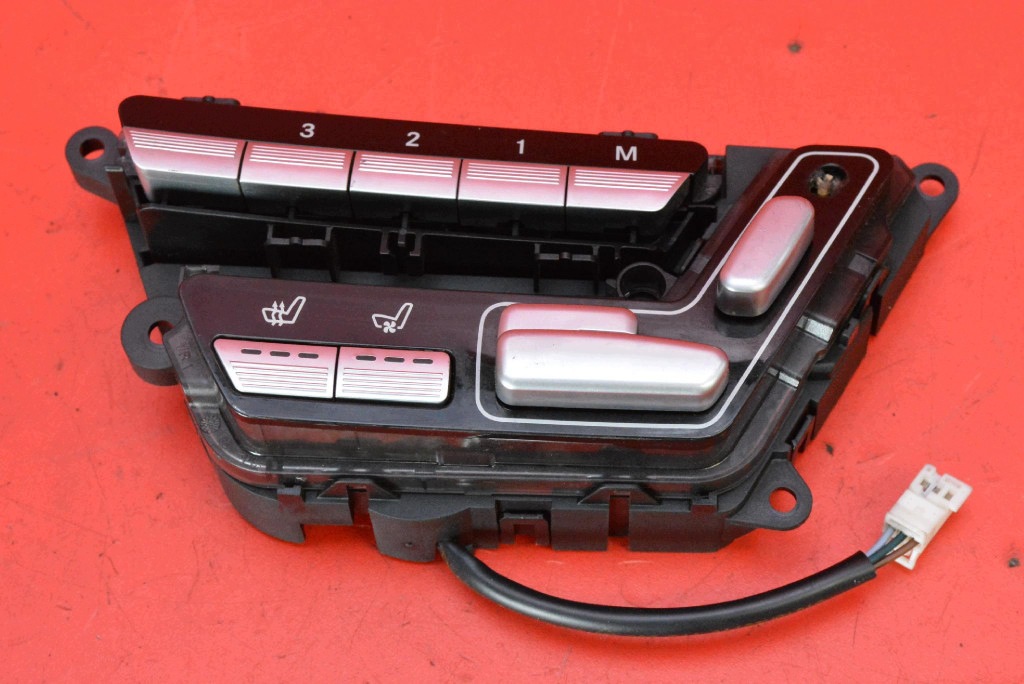 PILOT PANEL control seat right front A2218701951 MERCEDES S-KLASA W221