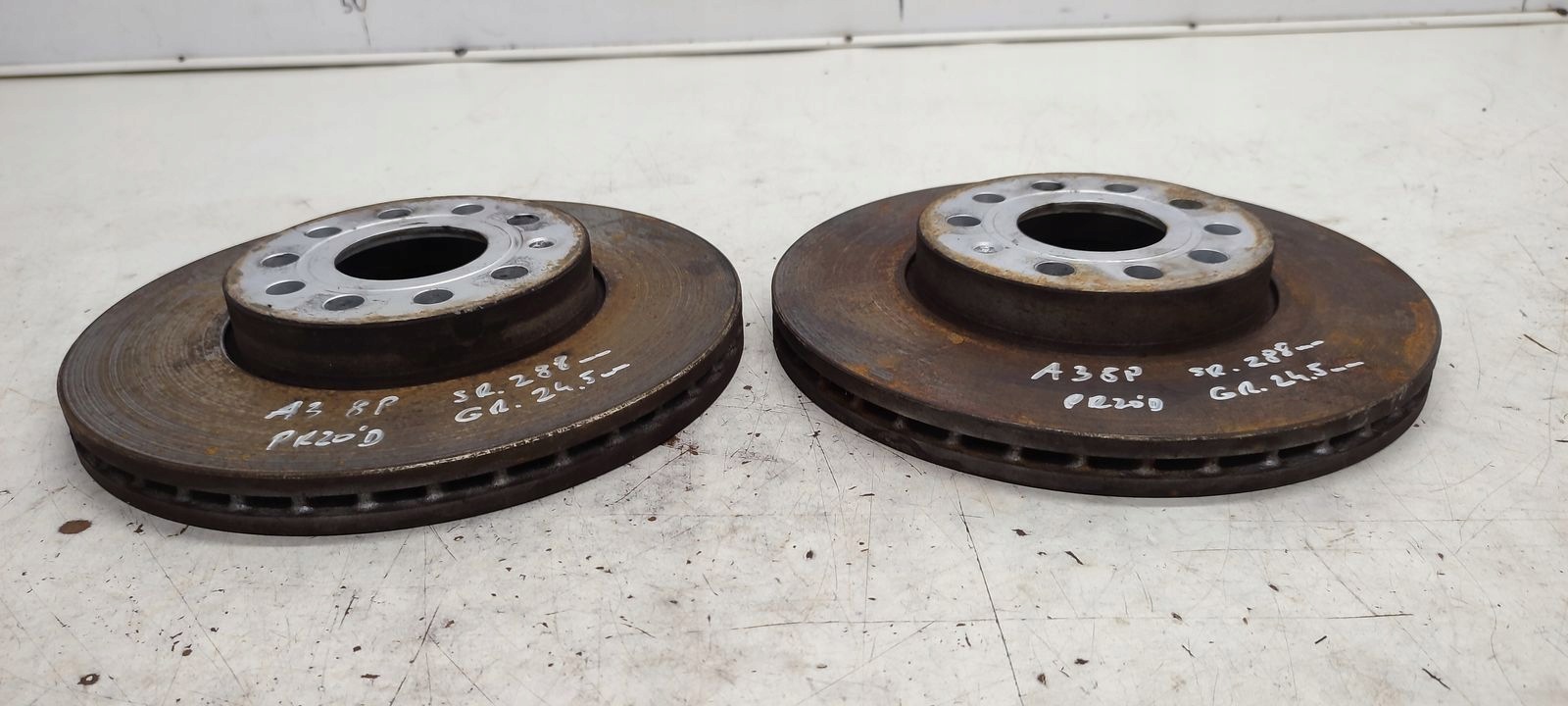 discs brake front Audi A3 8P 1,6 MPI