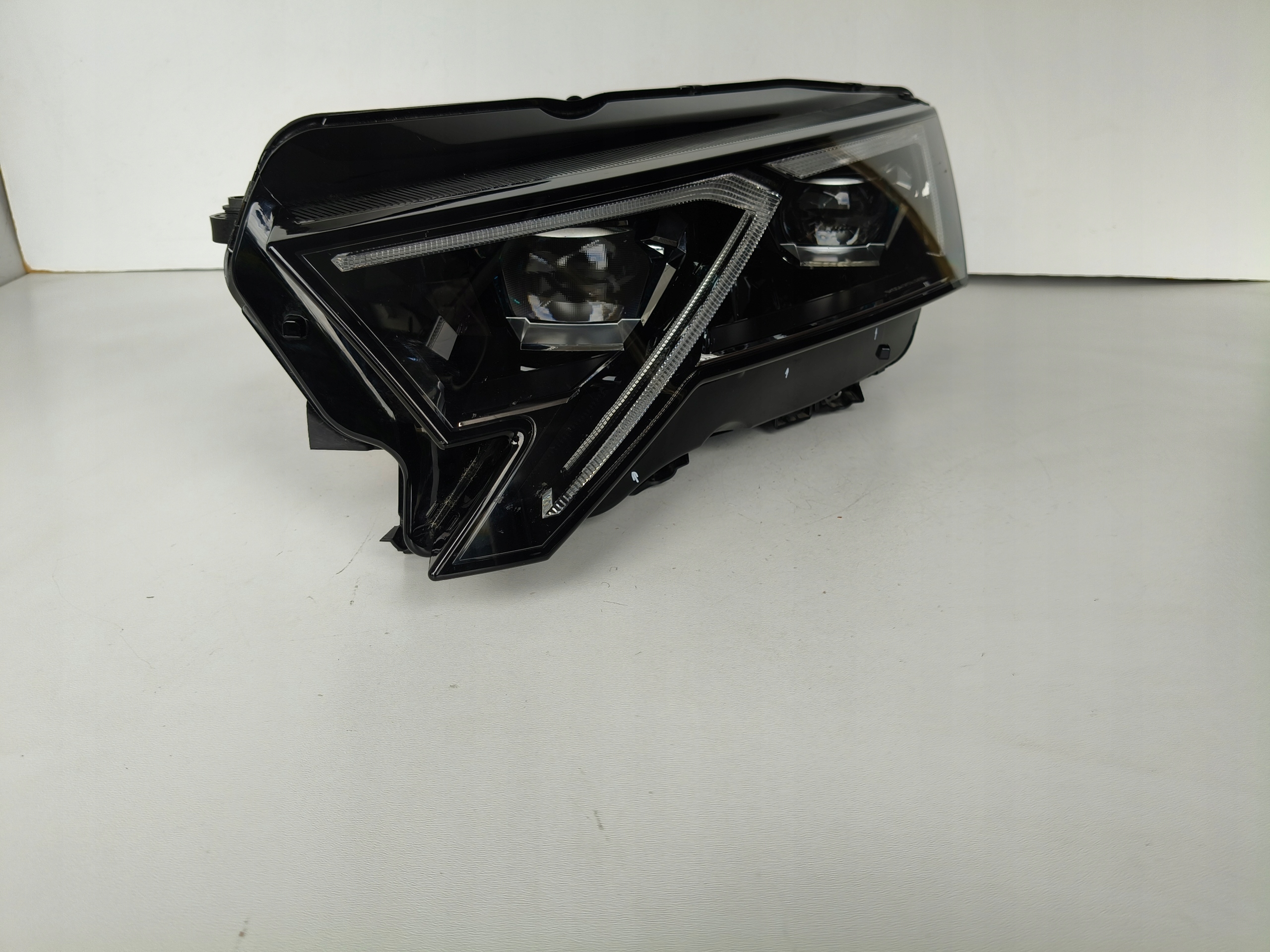 light left REFLEKTOR SKODA OCTAVIA IV 4 5E3 23- LIFT FULL LED