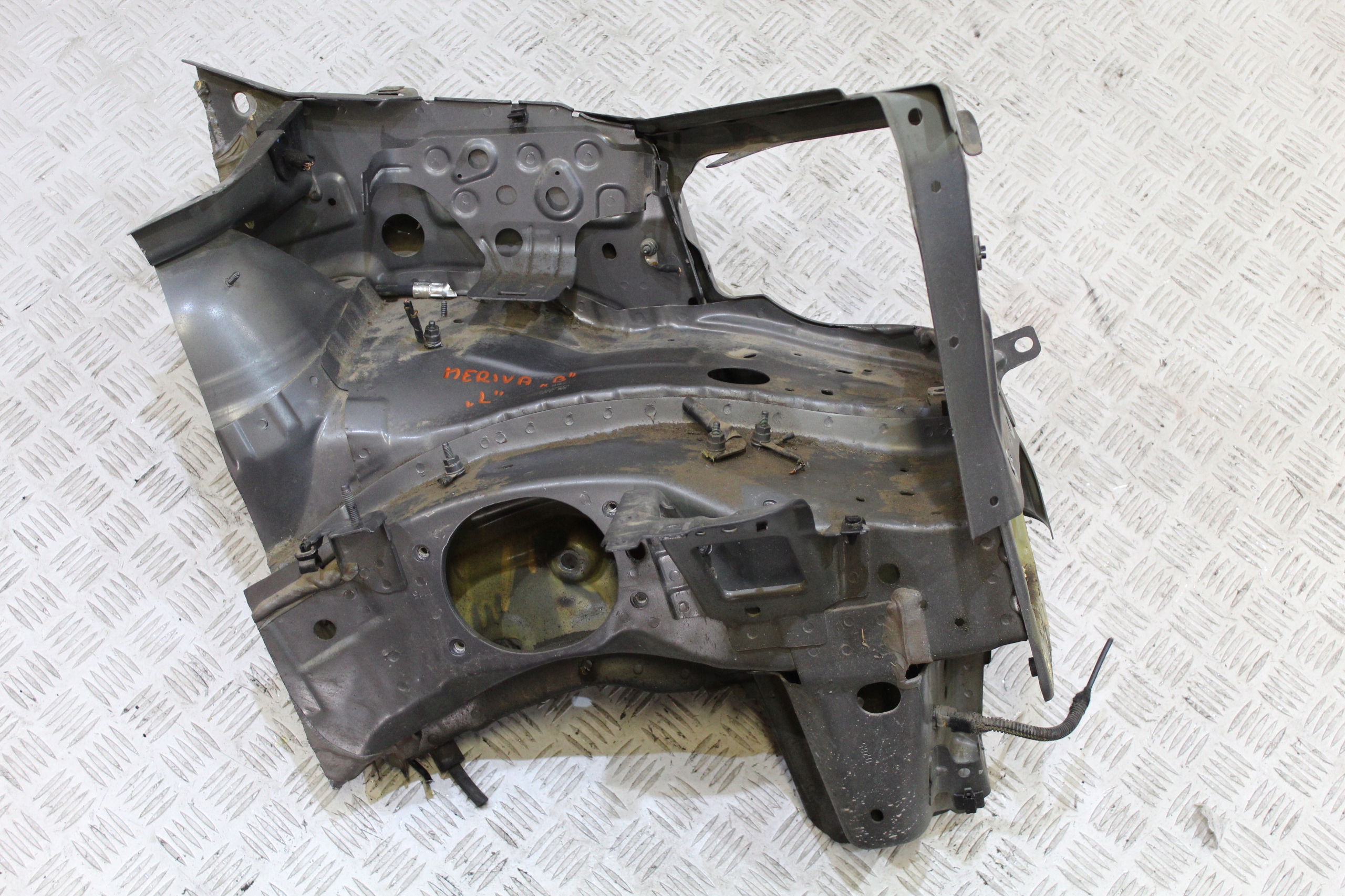quarter quarter left OPEL MERIVA B LIFT