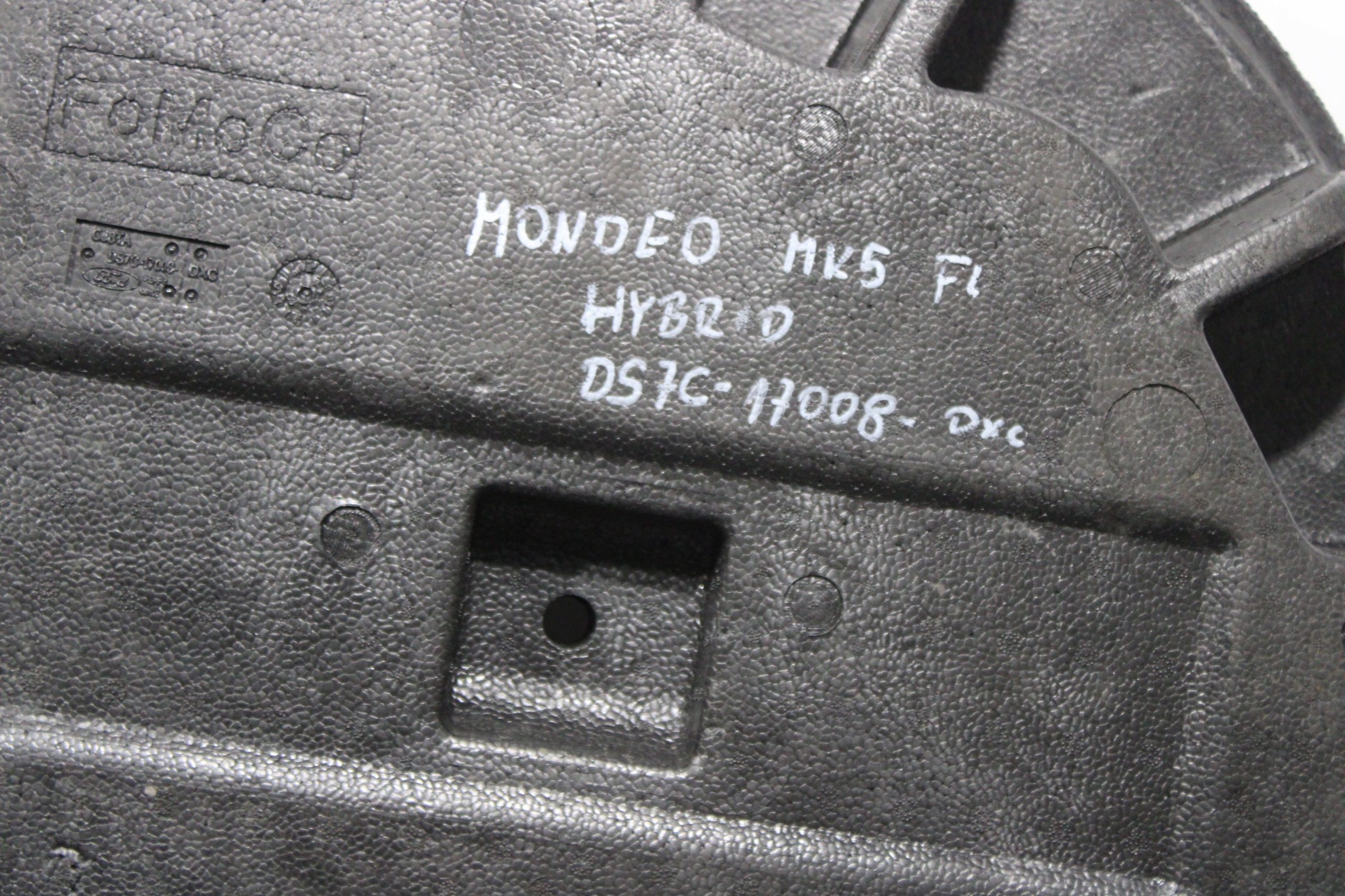 polystirene boot MONDEO MK5 LIFT DS7C-17009-DXC