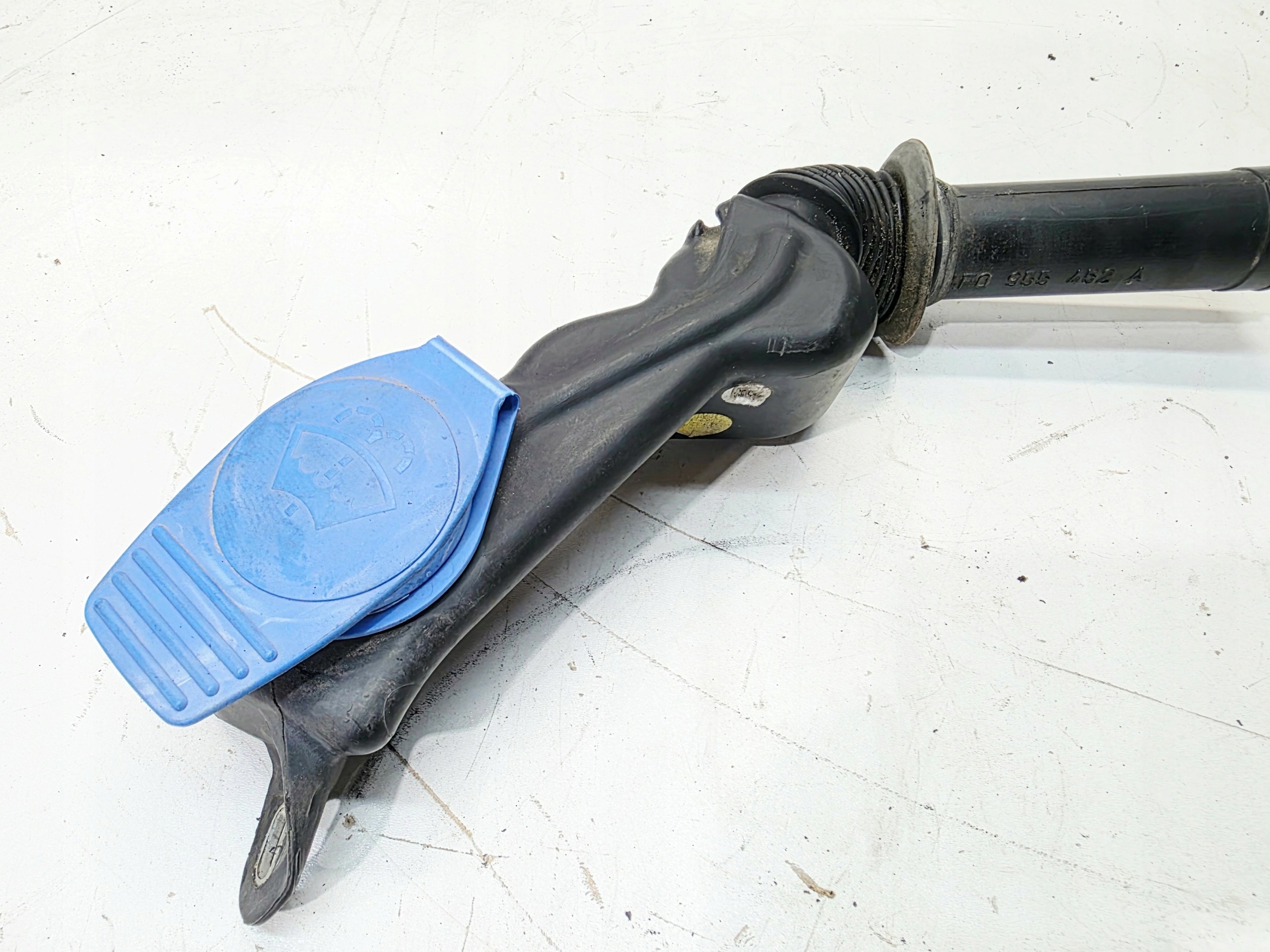 WLEW des Gasses DO Spritzdüse AUDI A6 C6 4F0955452A
