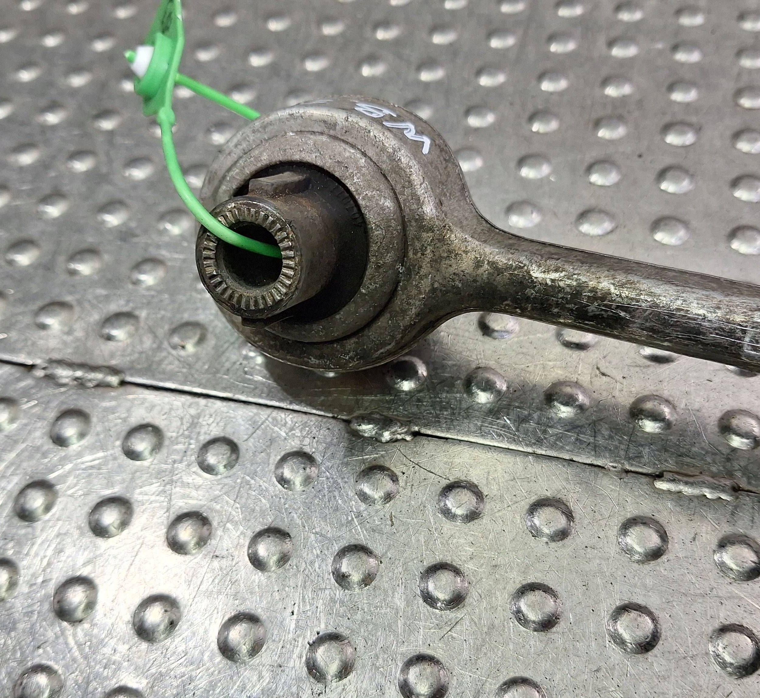 arm left front 6763699 BMW E81 E82 E87 E88 E90 E91 E92 E93
