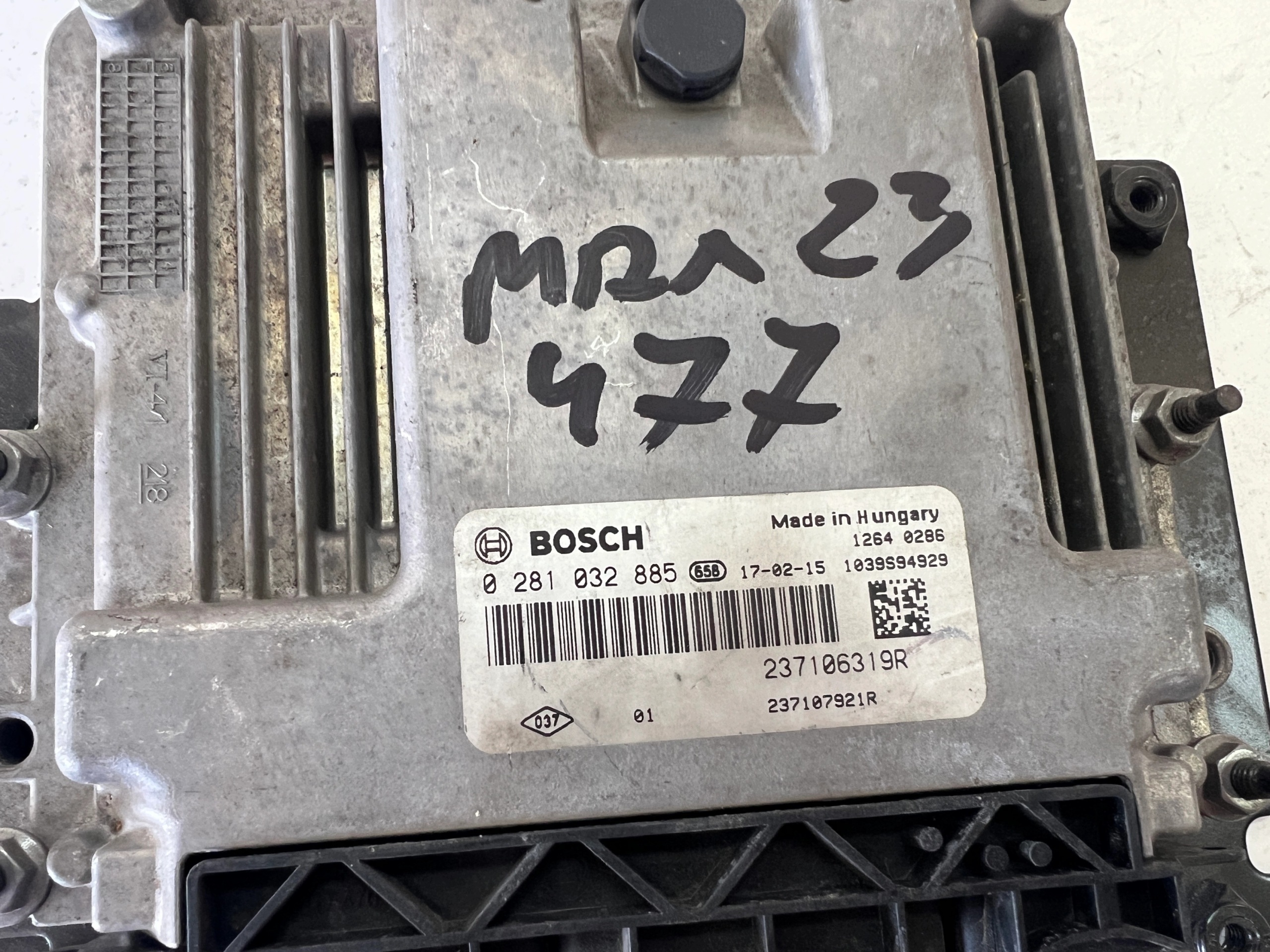 RENAULT KANGOO 1.5 DCI 0281032885 237106319R 237107921R computer Originale