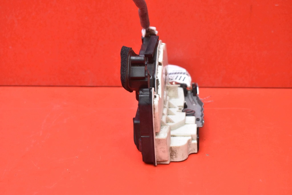 lock door right front front EU 5K1837016E VW GOLF 7 VII 5D HB 12-17