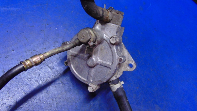 pump VACUM vacual 2.5DCI DI TD NISSAN NAVARA D22 D40 PATHFINDER