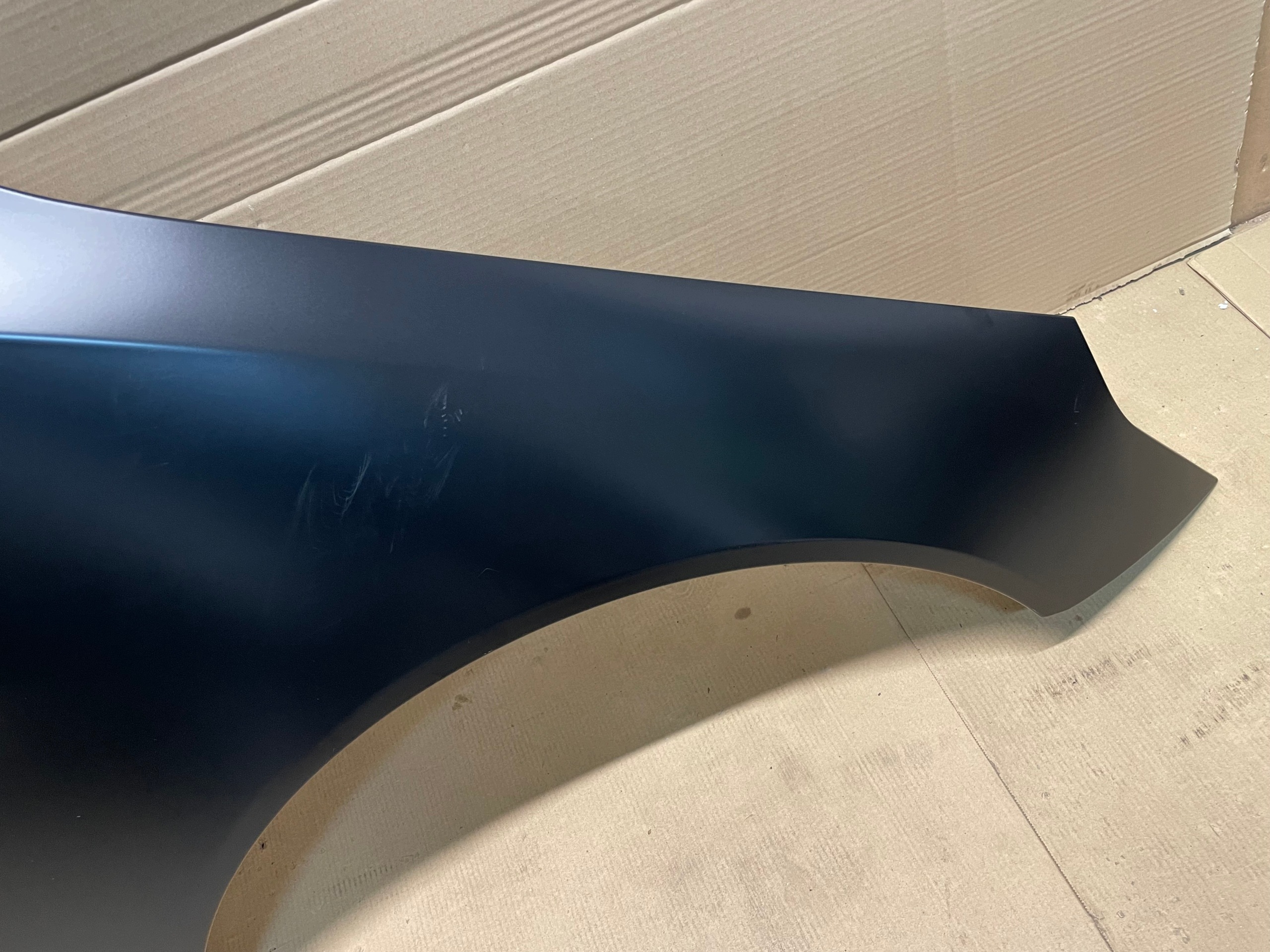 fender front right BMW M5 G90 G99