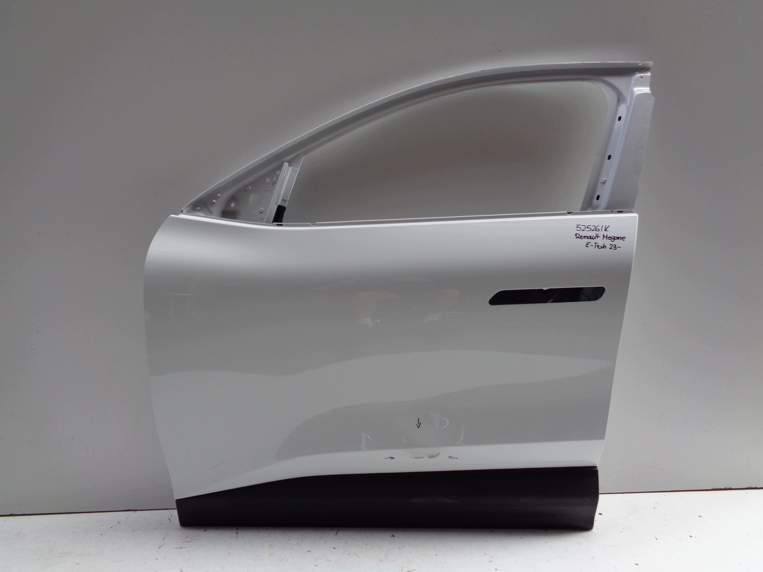 door left front RENAULT MEGANE E-TECH 23- NR 52526