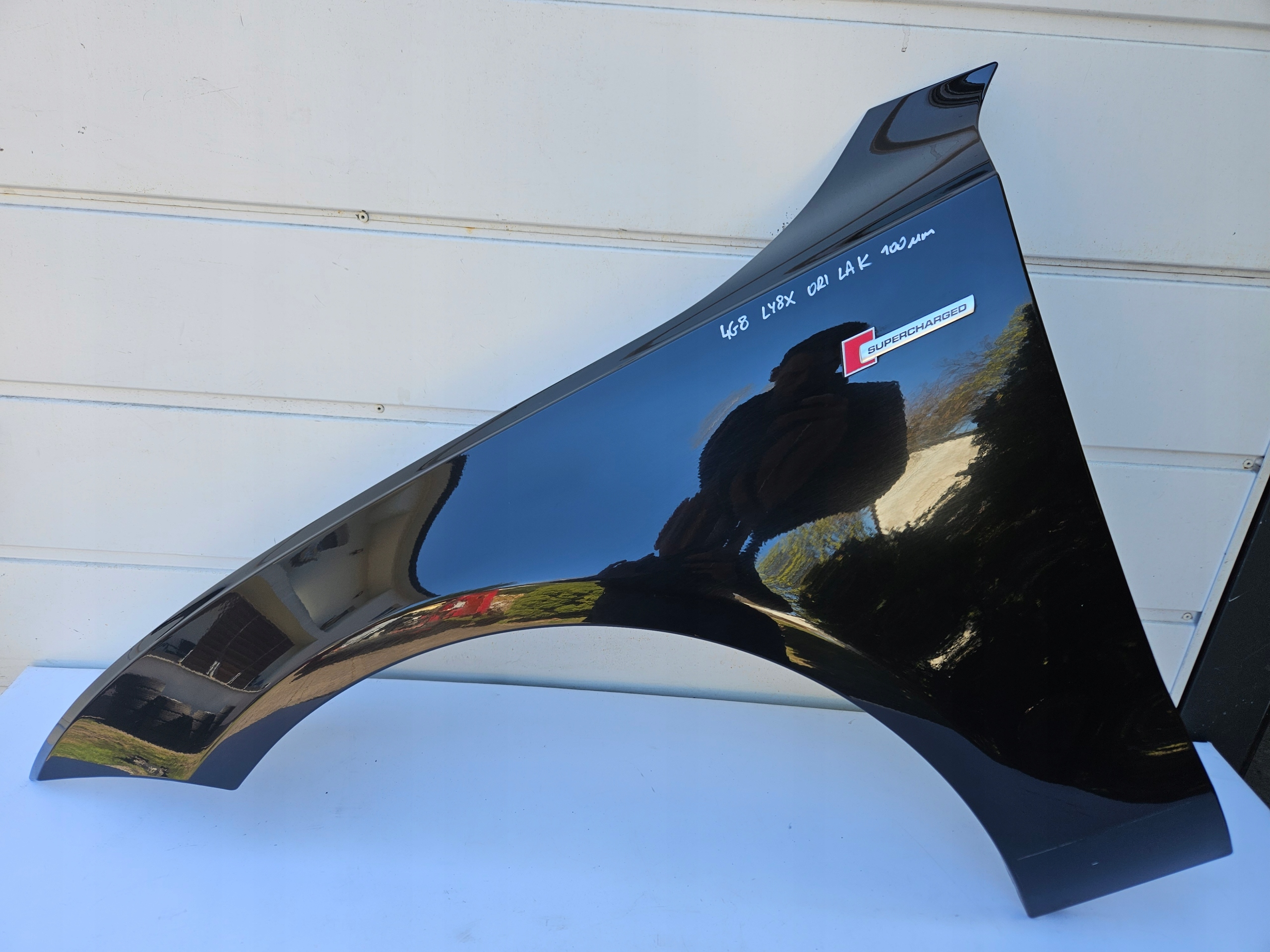 fender left front front AUDI A7 C7 4G 11-18 LY8X LAKIER original