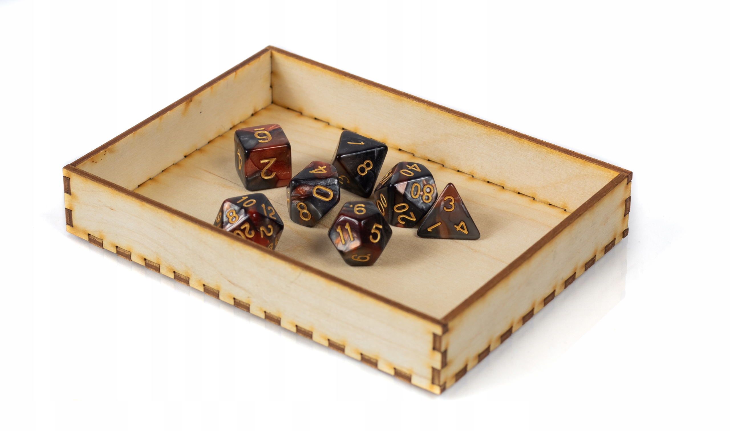 DICE TRAY DREWNIANA TACKA NA KOŚCI WYDMY ELSWEYR Nazwa DICE TRAY DREWNIANA TACKA NA KOŚCI WYDMY ELSWEYR