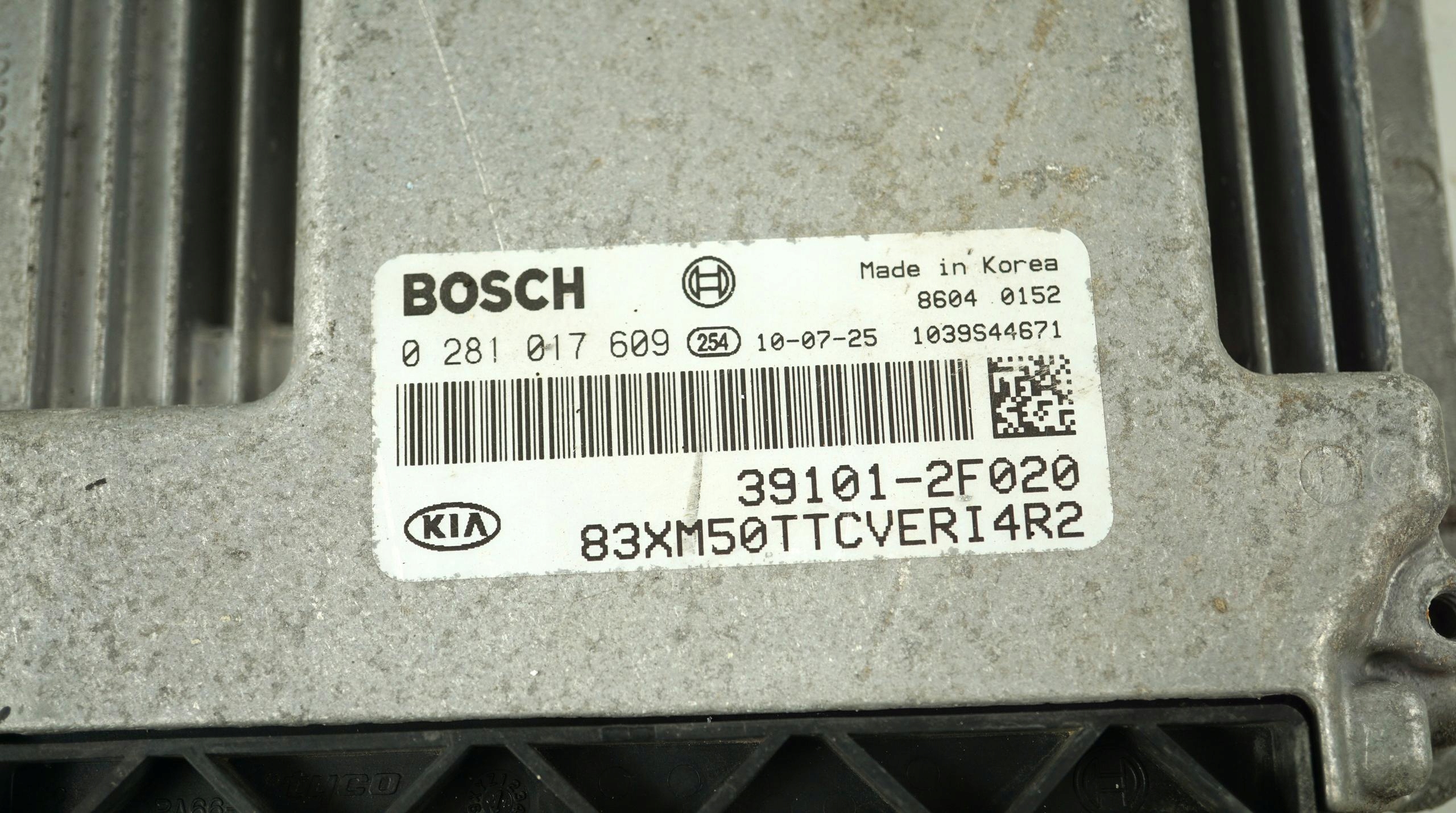 computer control unit of the engine KIA SORENTO 2 II 2.2 CRDI 0281017609 39101-2F020