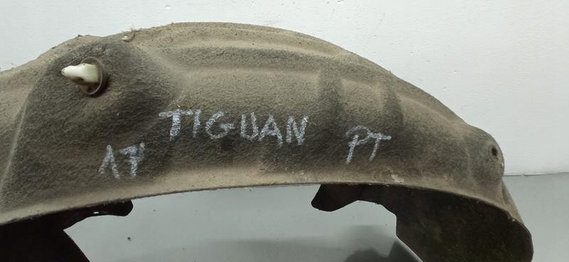 подкрылки задний правый vw Tiguan II