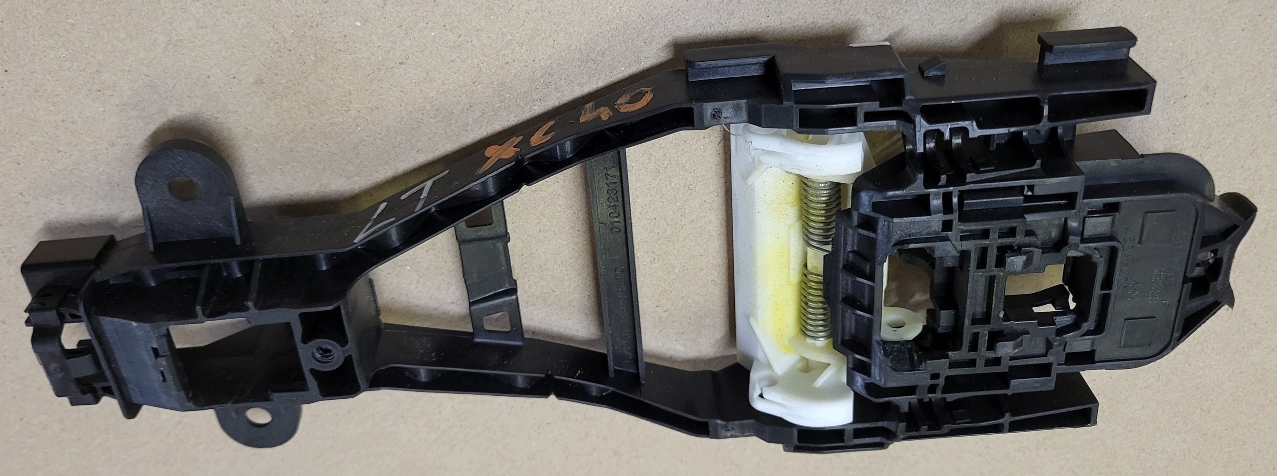 support holder handles right left rear part rear VOLVO XC40 30747097 30747098