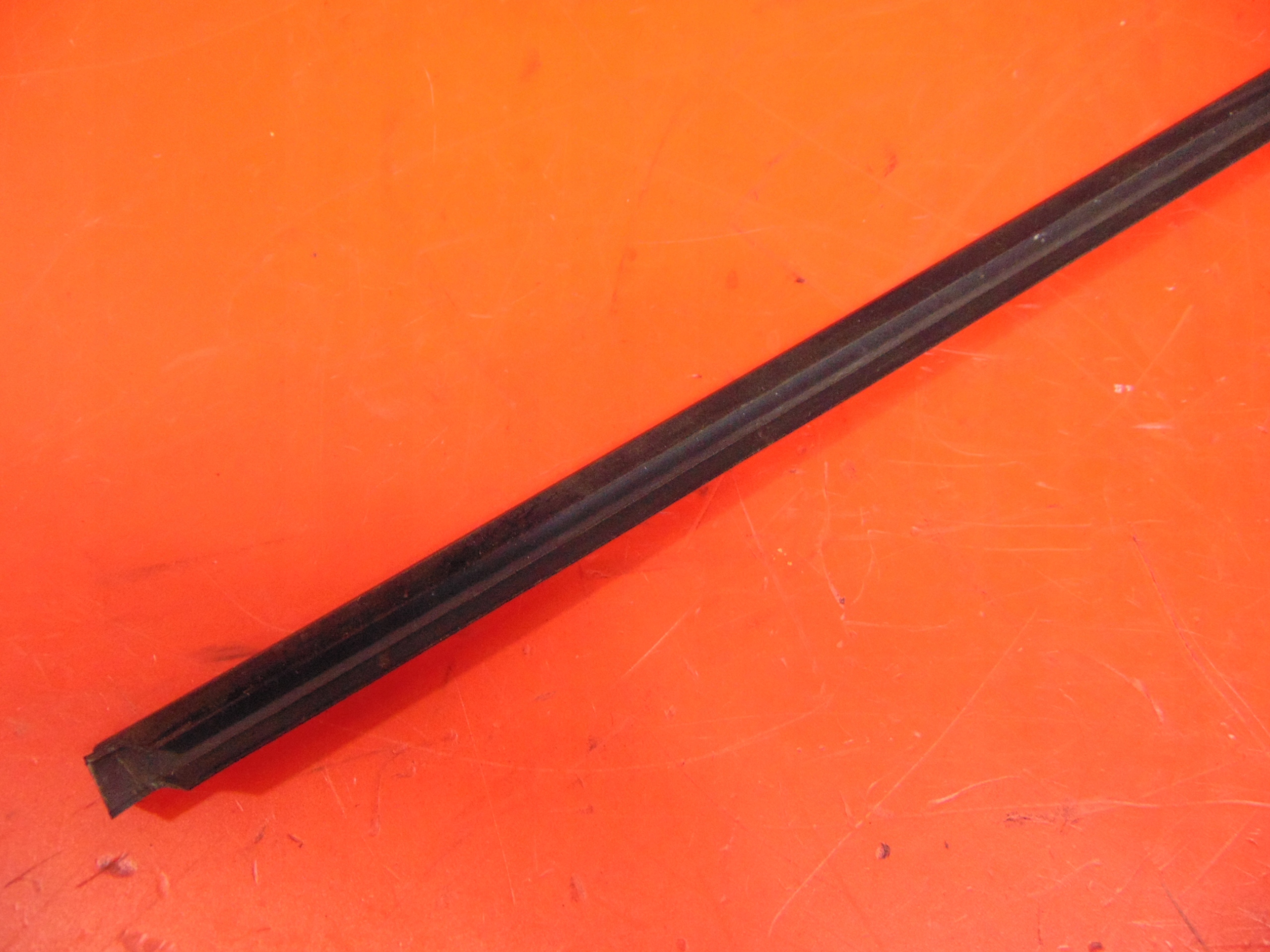 MERCEDES R-class W251 KROTKI moulding dust PARAPET door left front