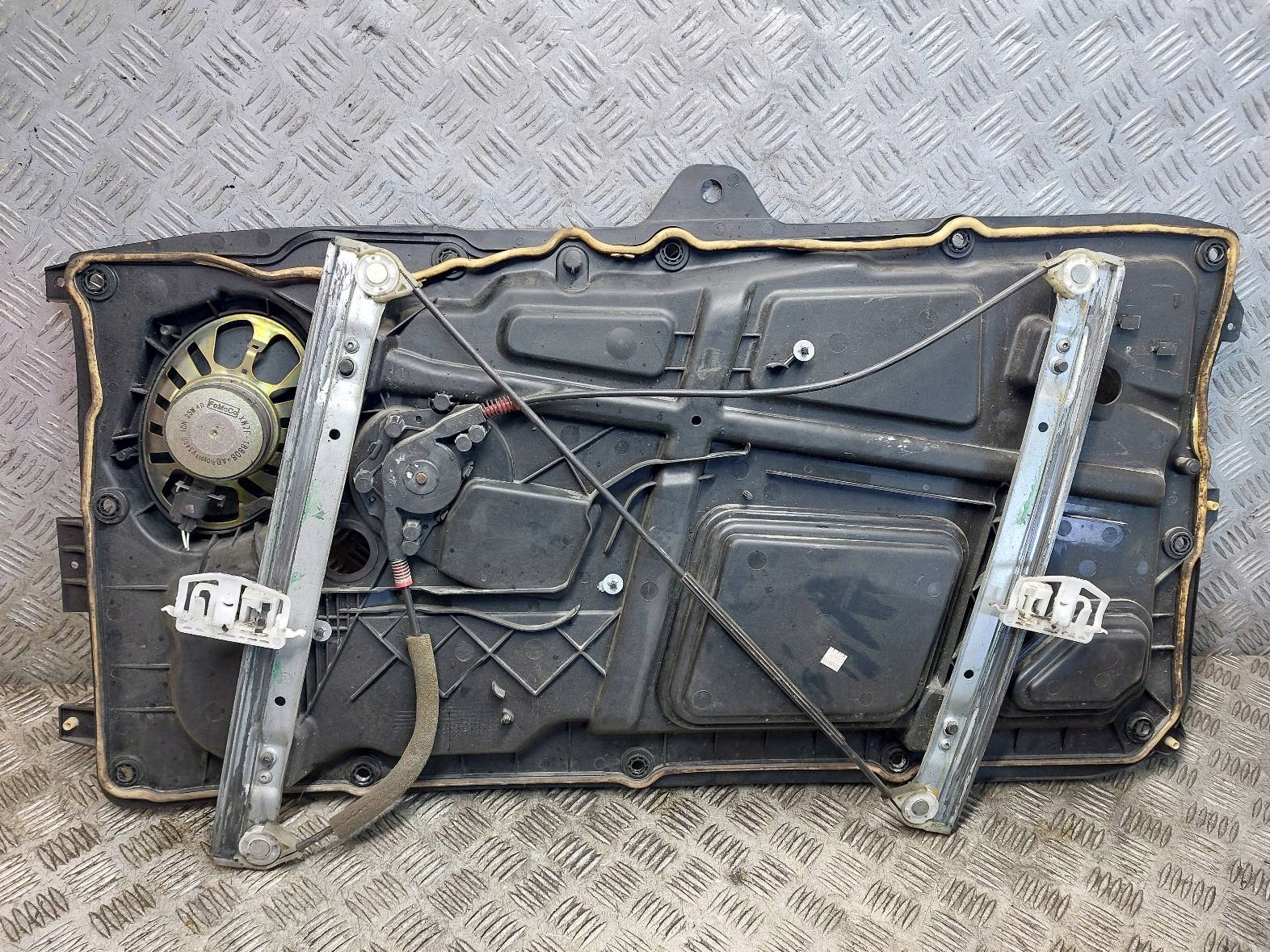 MECHANIZM PODNOŚNIK SZYBY LEWY PRZÓD FIESTA MK5 3D 2S51-B045H17-A Typ samochodu Samochody osobowe