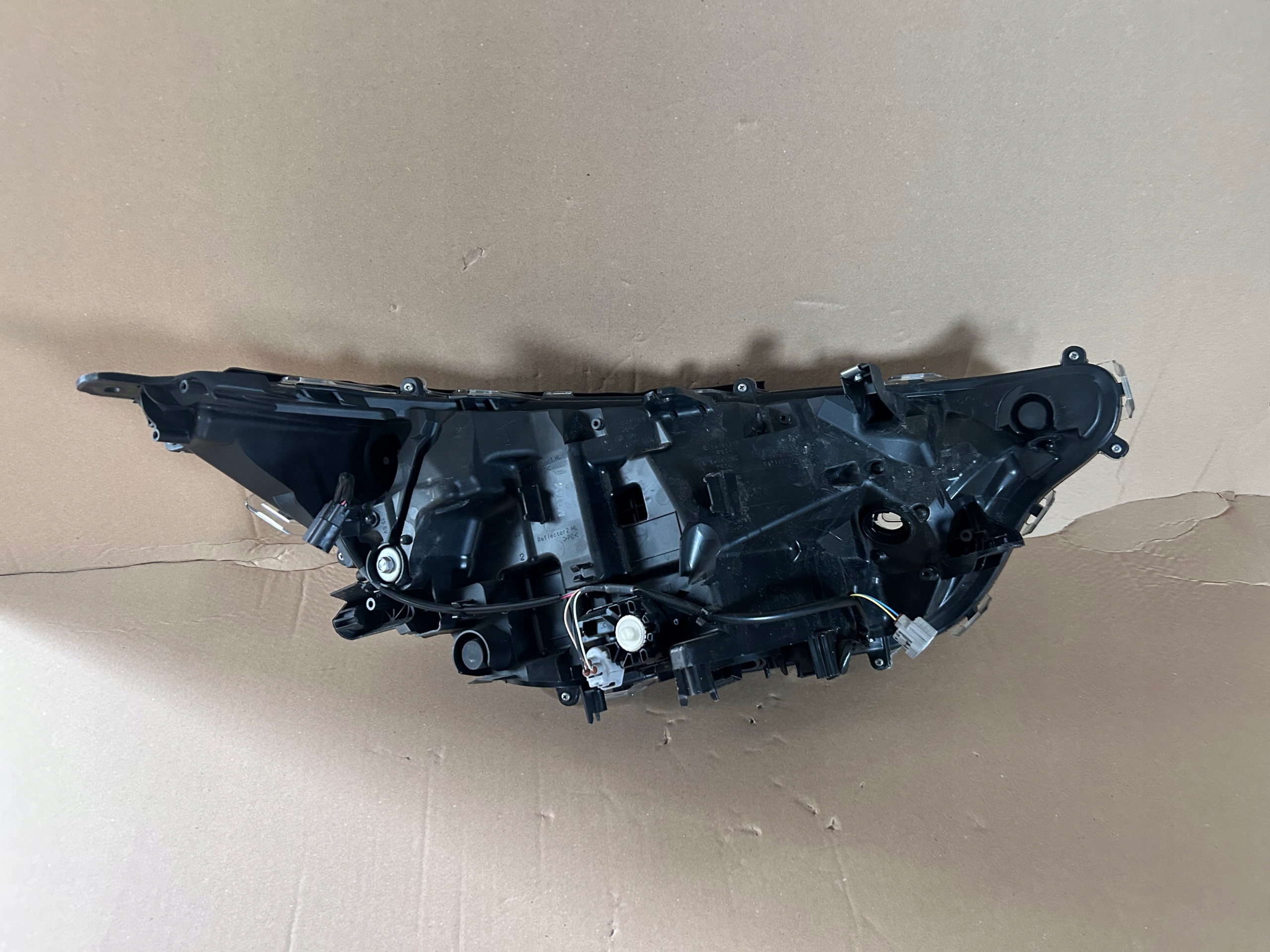 REFLEKTOR left TOYOTA RAV4 V FULL LED