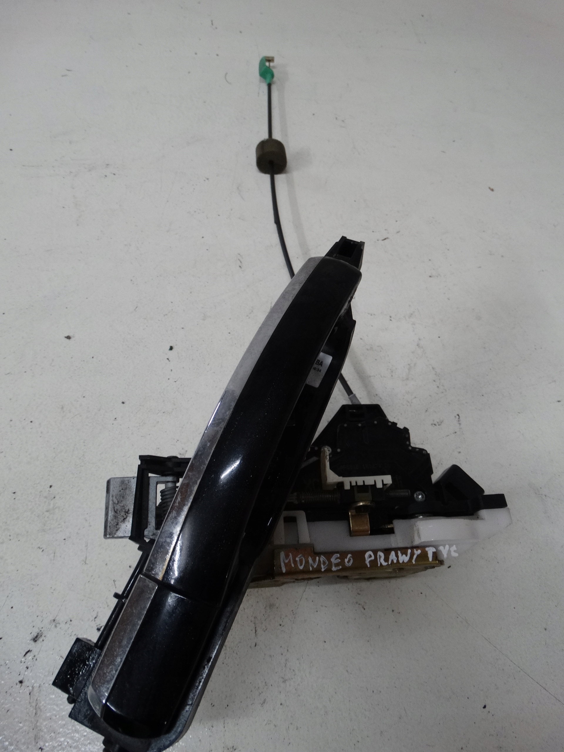 handle + lock door FORD MONDEO right rear part