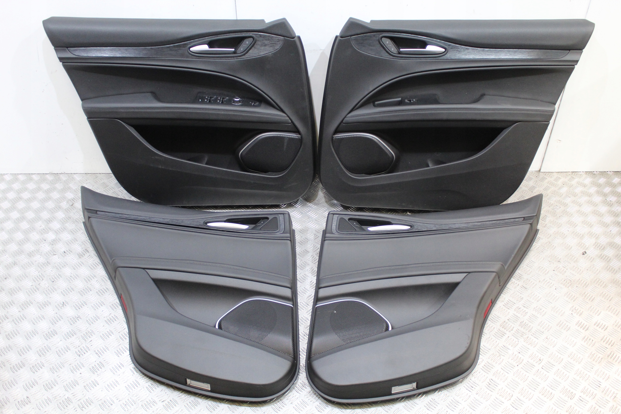 кресла кожзам Салон STELVIO